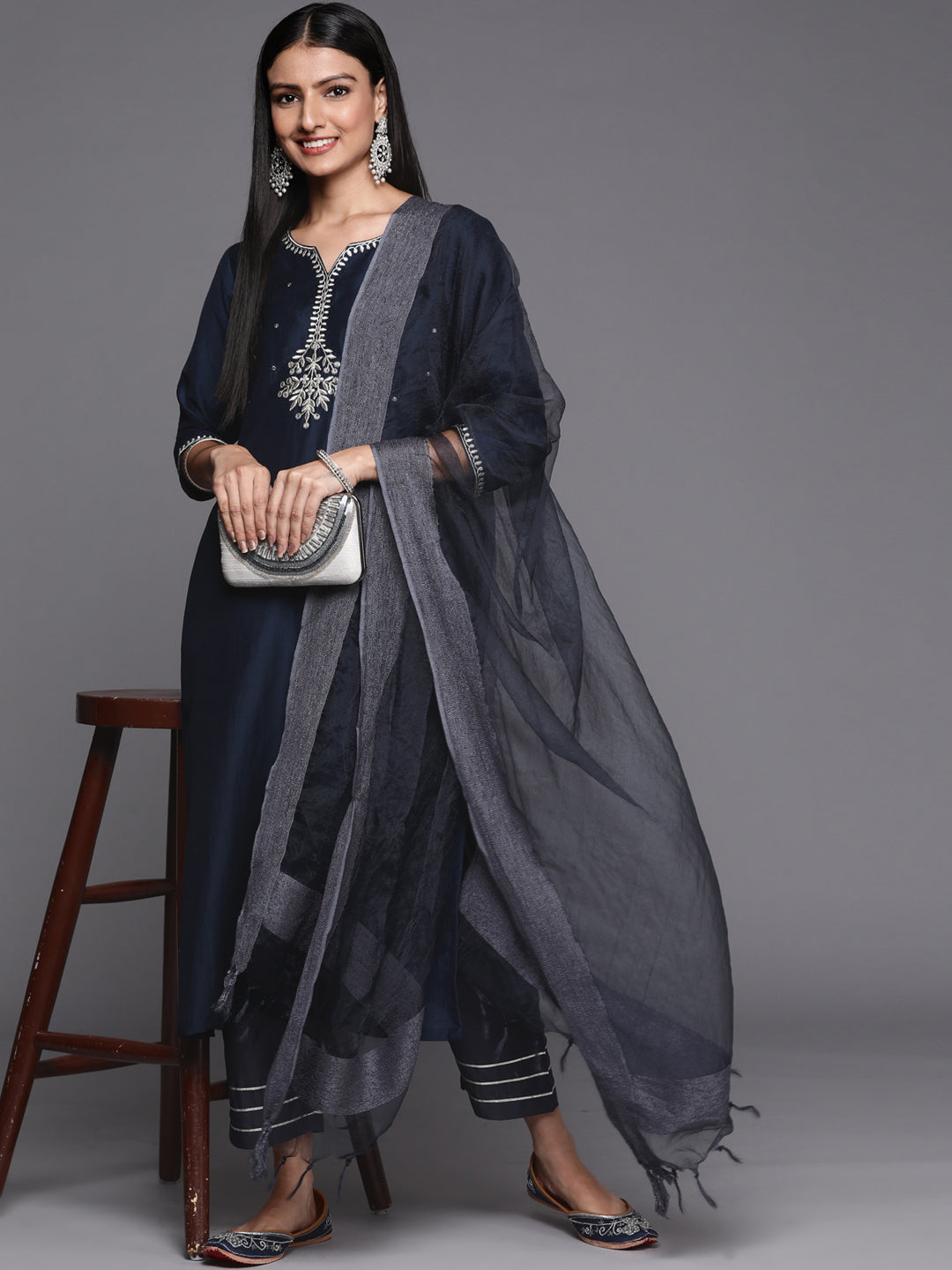 Dhiyona VR Women's Blue Embroidered Kurta With Contrast Bottom And Dupatta