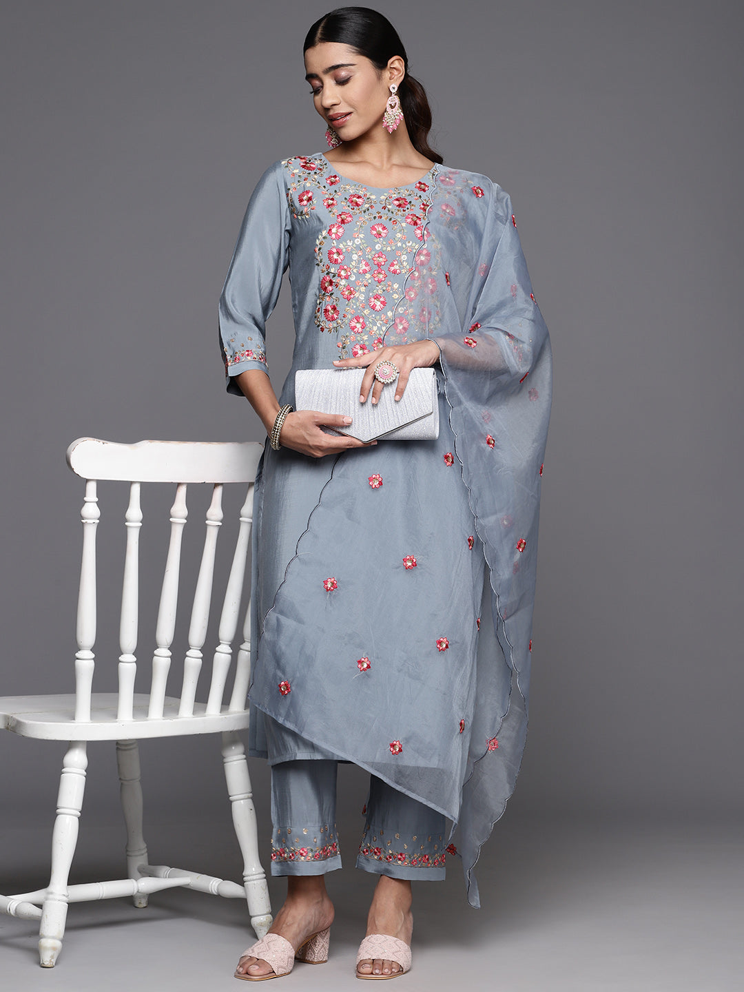 Dhiyona VR Women's Blue Embroidered Kurta Paired With Tonal Bottom And Organza Embroidered Dupatta