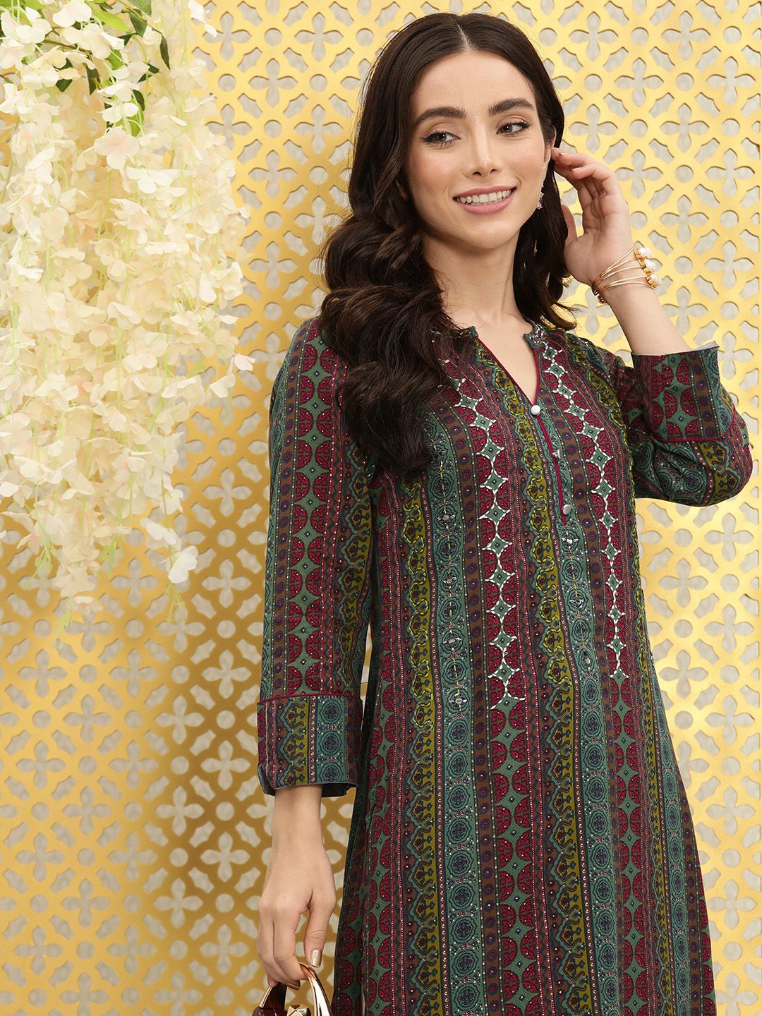 Dhiyona OD Embroidered Thread Work & Mirror Work Indie Prints Kurta