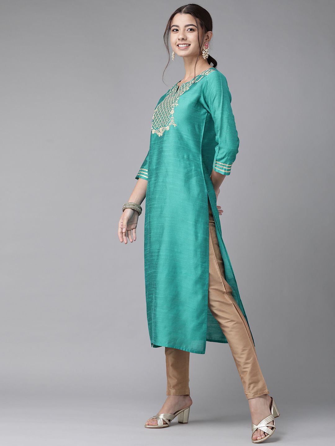 Dhiyona IE Women Sea Green Yoke Design Thread Work Floral Chanderi Silk Chanderi Silk Kurta
