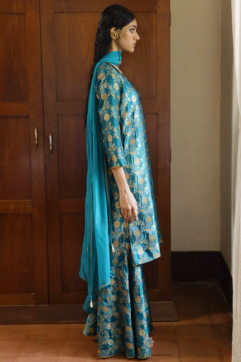 Women's Women Fanfare Blue Viscose Silk.Woven Salwar Suit