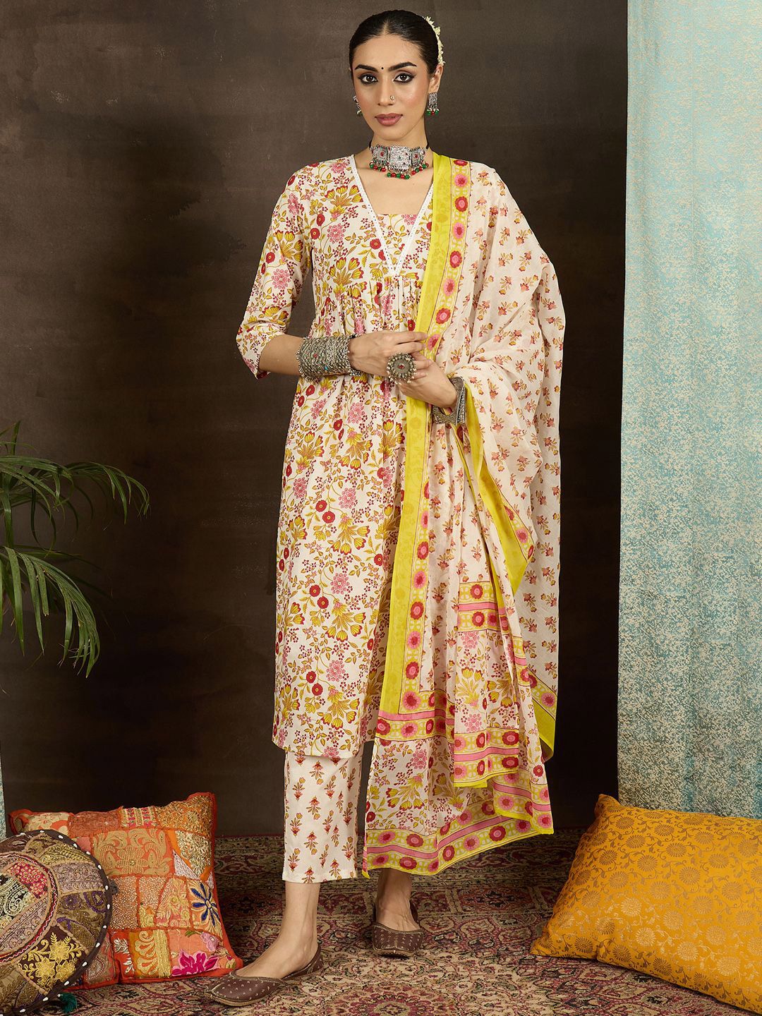 Dhiyona IE Women Floral Printed Pleated Pure Cotton Kurta with Trousers & With Dupatta
