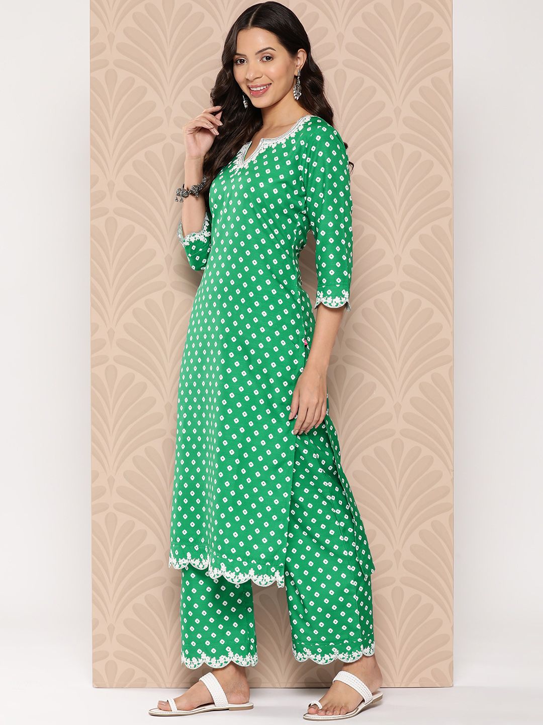 Dhiyona VA Women'sBandhani Printed Sequinned Kurta with Palazzos & Dupatta