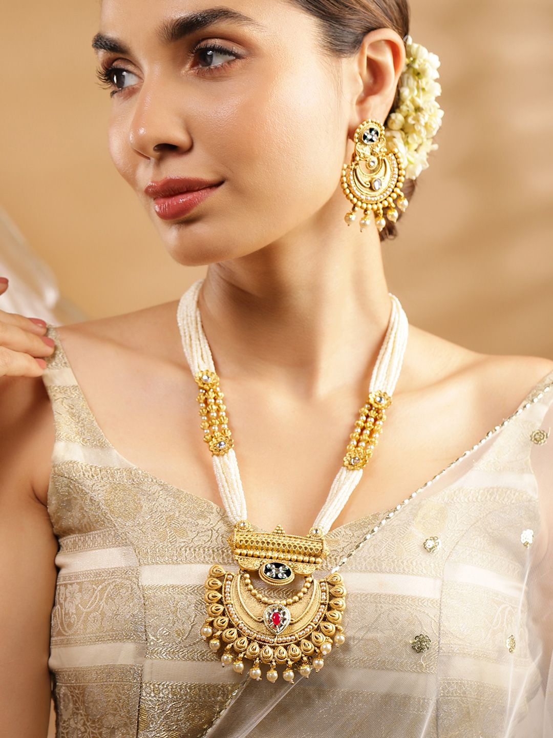 Dhiyona RJ Women's Gold-Plated White & Pink Kundan-Studded & Beaded Handcrafted Jewellery Set