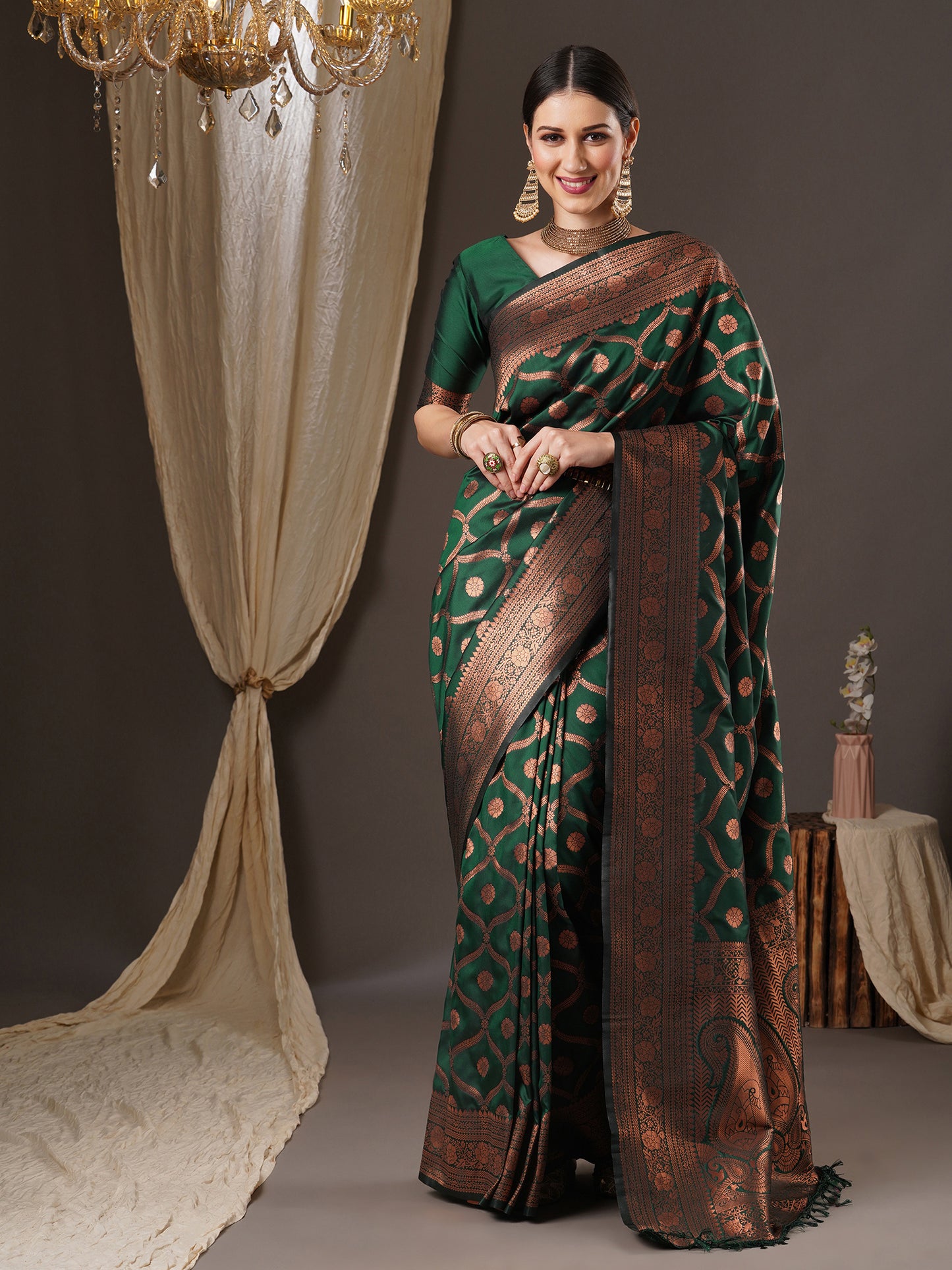 Women's Silk Blend Green Woven Design Designer Saree With Blouse Piece
