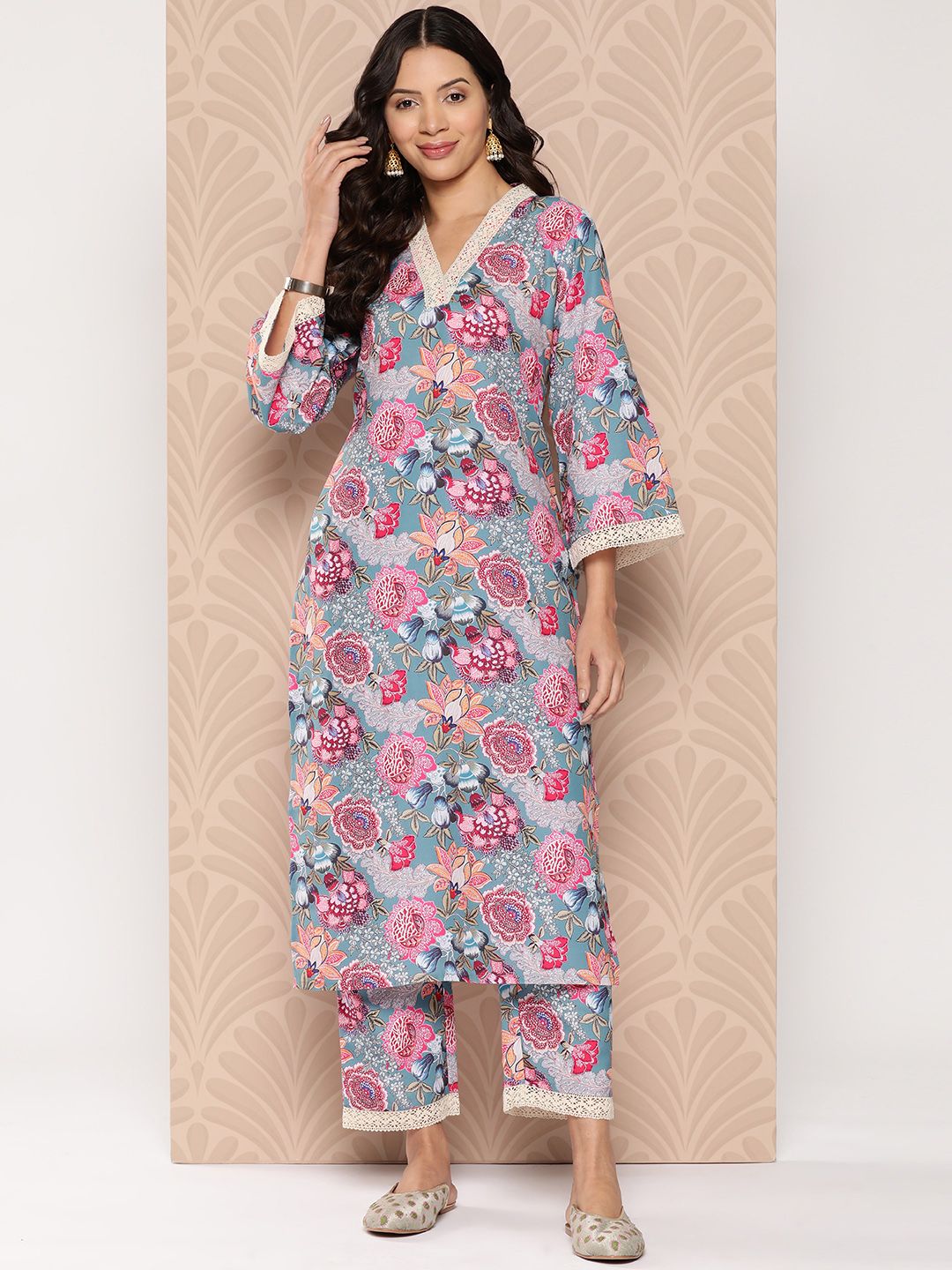 Dhiyona VA Women'sFloral Printed Regular Kurta with Trousers