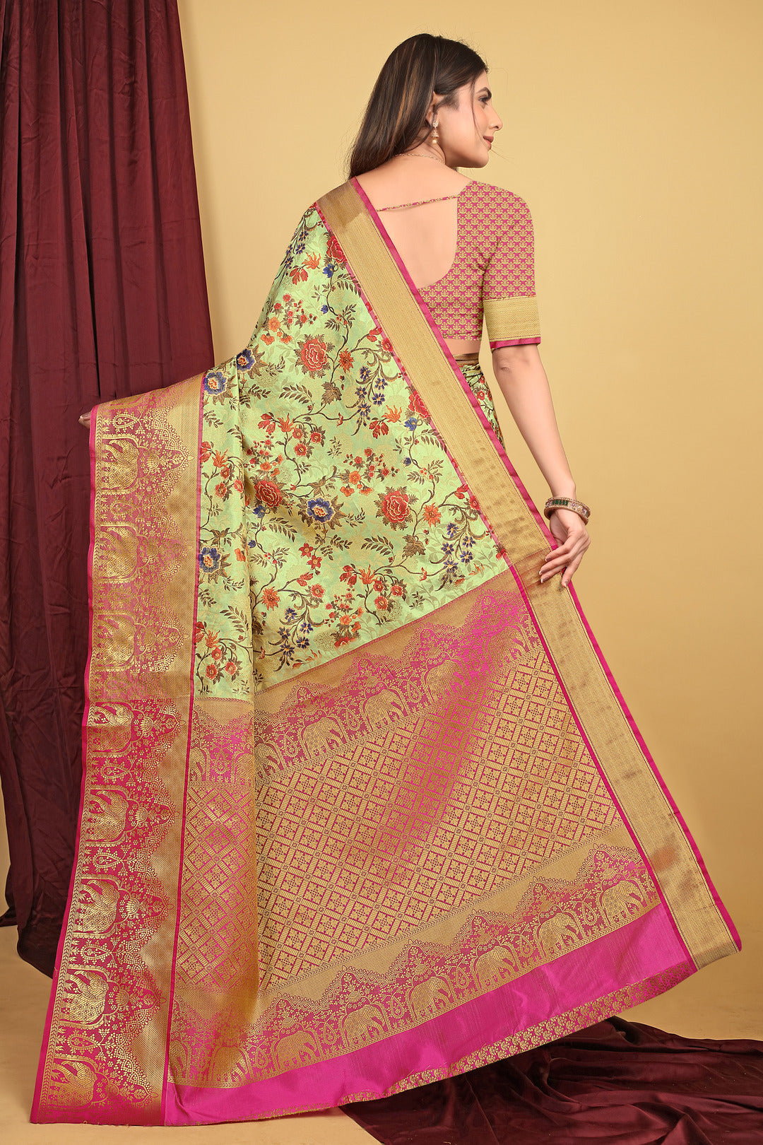 Dhiyona GR Women's Pista Green Kalamkari Silk Saree