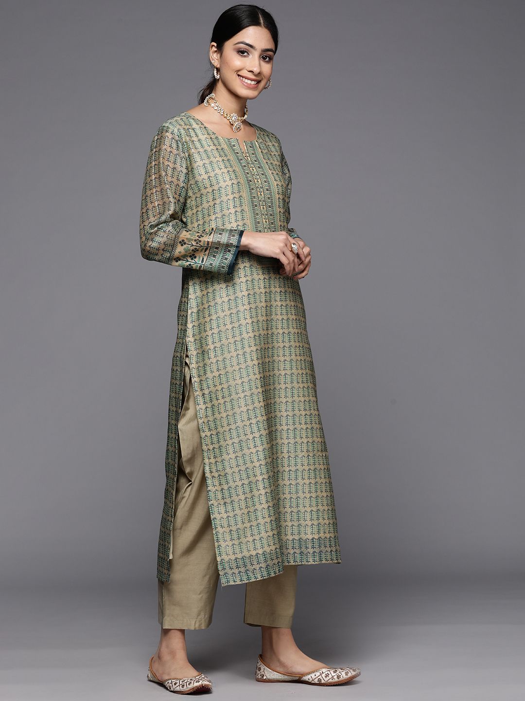 Dhiyona VA Women'sEthnic Motifs Printed Chanderi Silk Kurta With Trousers & With Dupatta