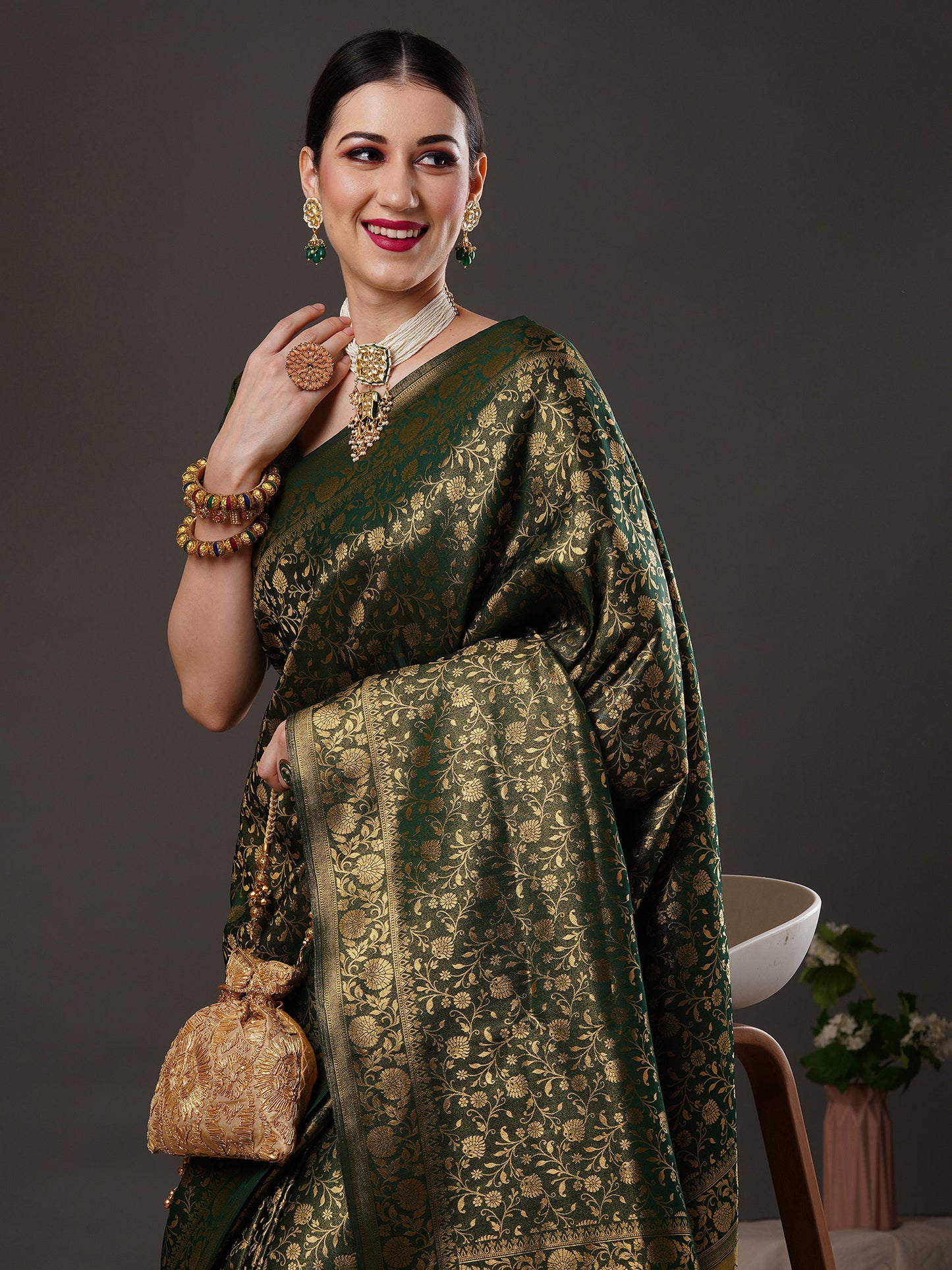 Women's Silk Blend Green Woven Design Designer Saree With Blouse Piece
