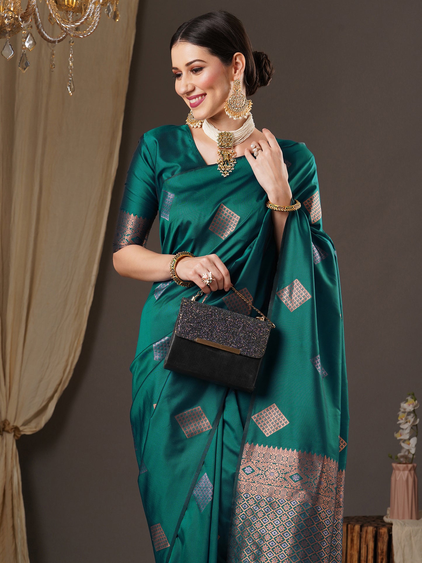 Women's Silk Blend Teal blue Woven Design Designer Saree With Blouse Piece
