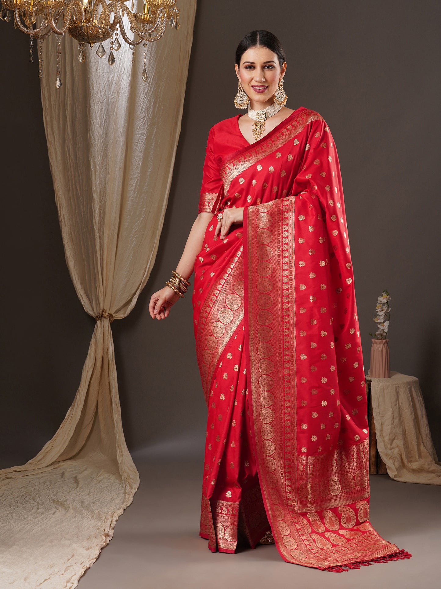 Women's Silk Blend Red Woven Design Designer Saree With Blouse Piece