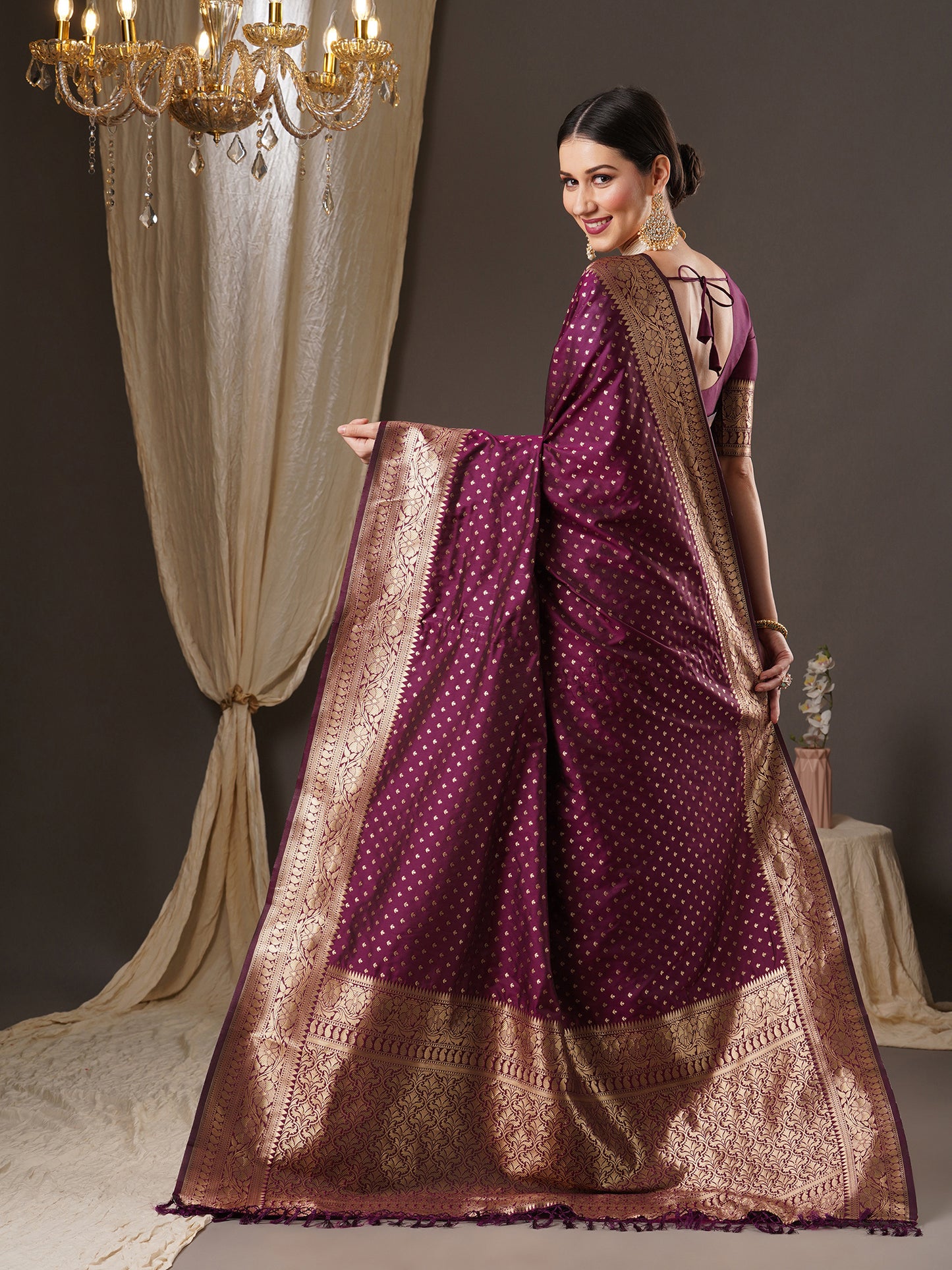 Women's Silk Blend Magenta Woven Design Designer Saree With Blouse Piece