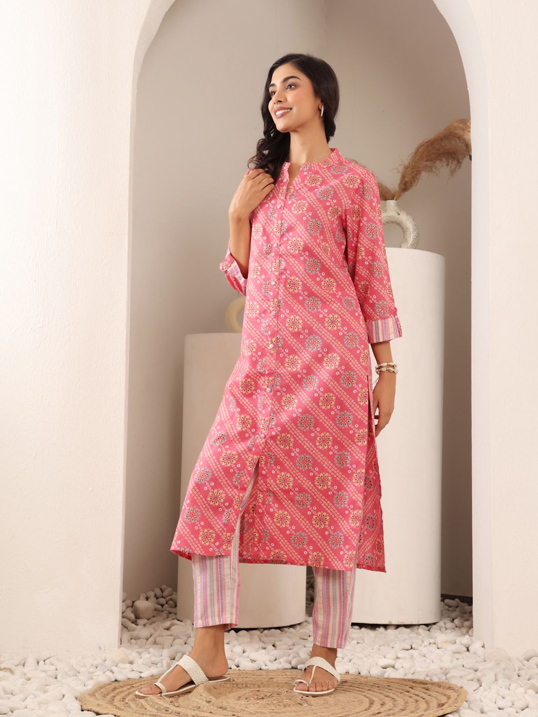 Dhiyona VA Women'sBandhani Printed Mandarin Collar Straight Kurta With Trouser