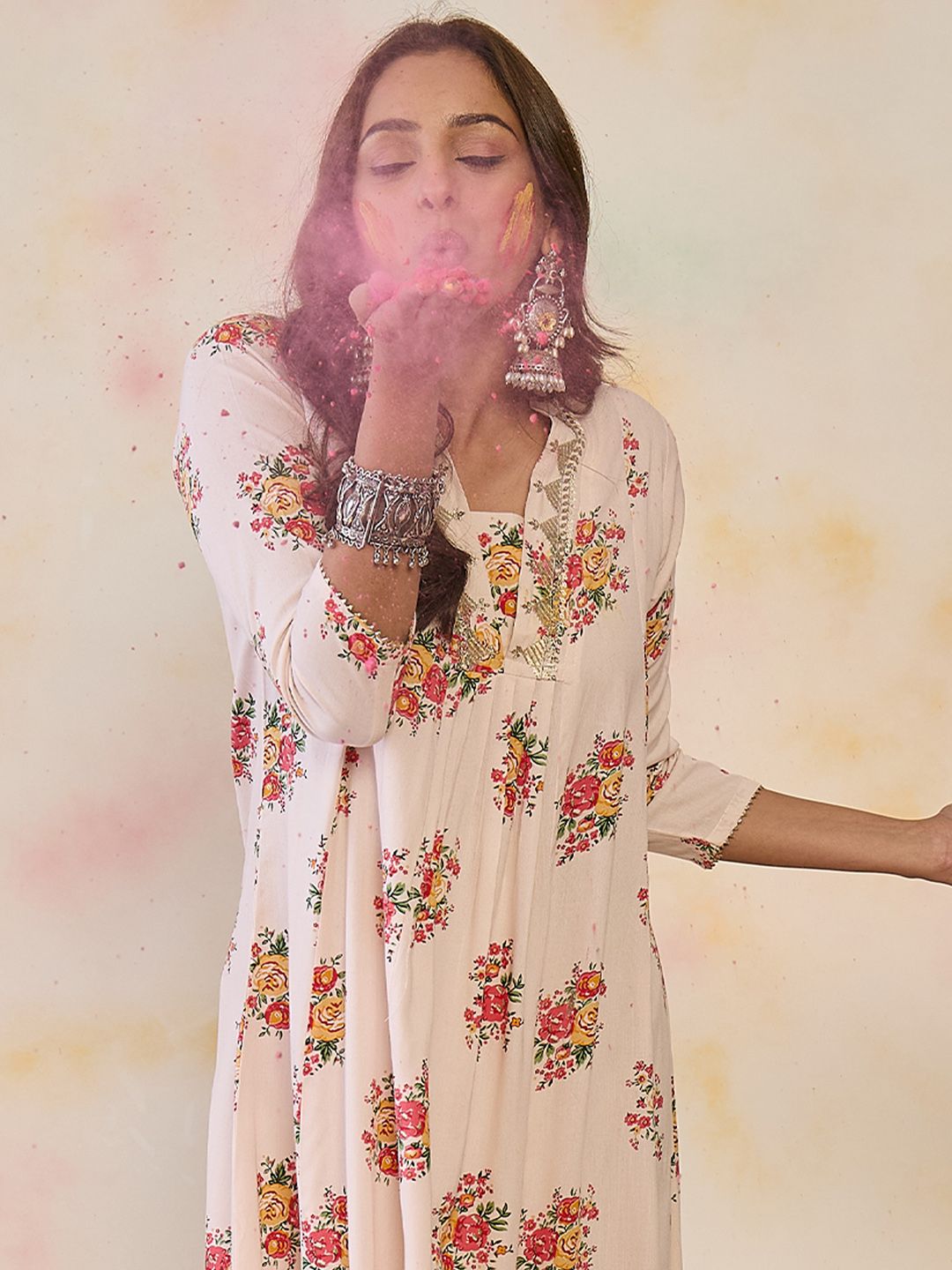 Dhiyona IE Women Floral Printed Floral Kurta