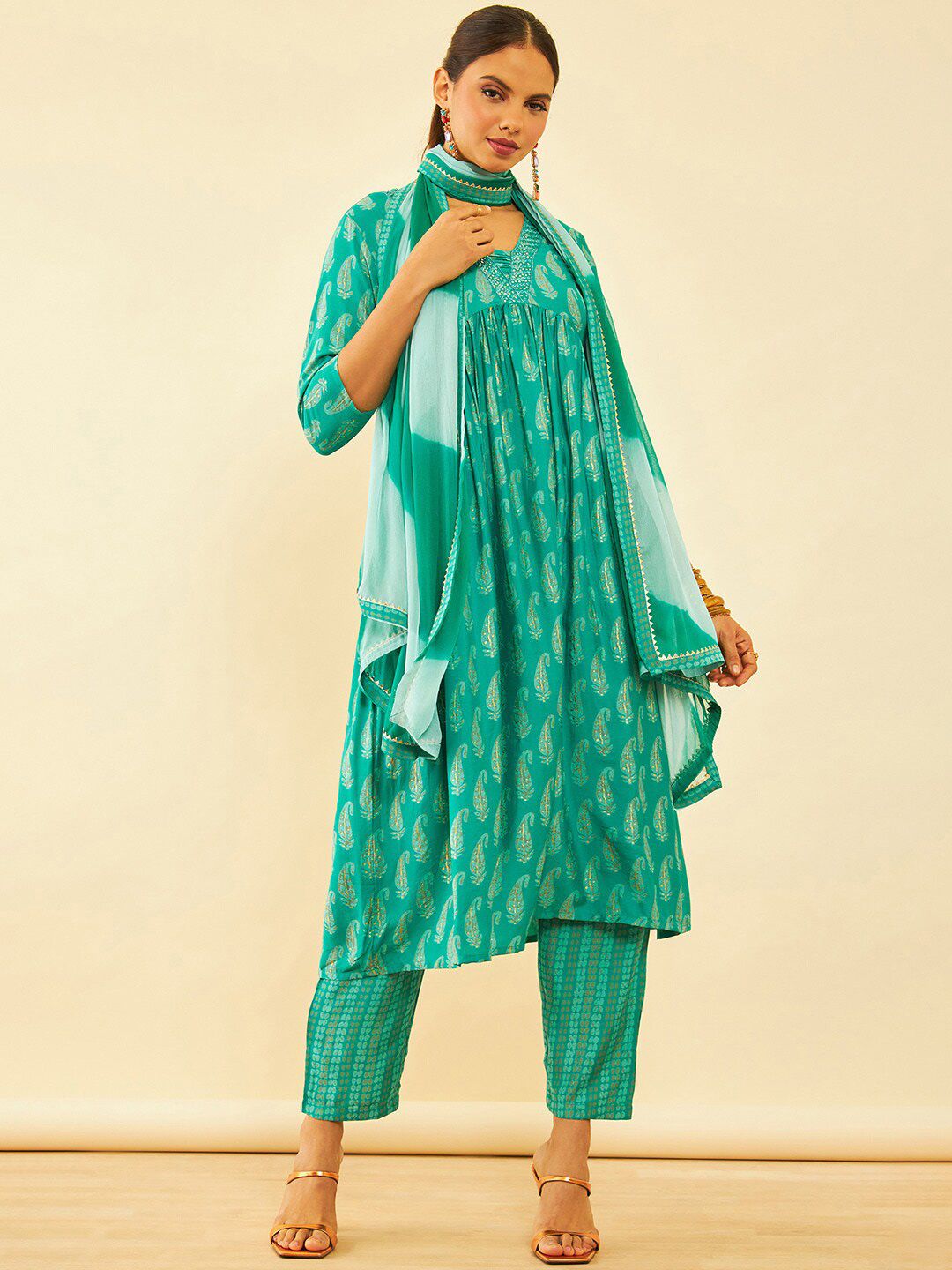 Dhiyona SO Women's Paisley Printed Sequinned Kurta with Trousers & With Dupatta