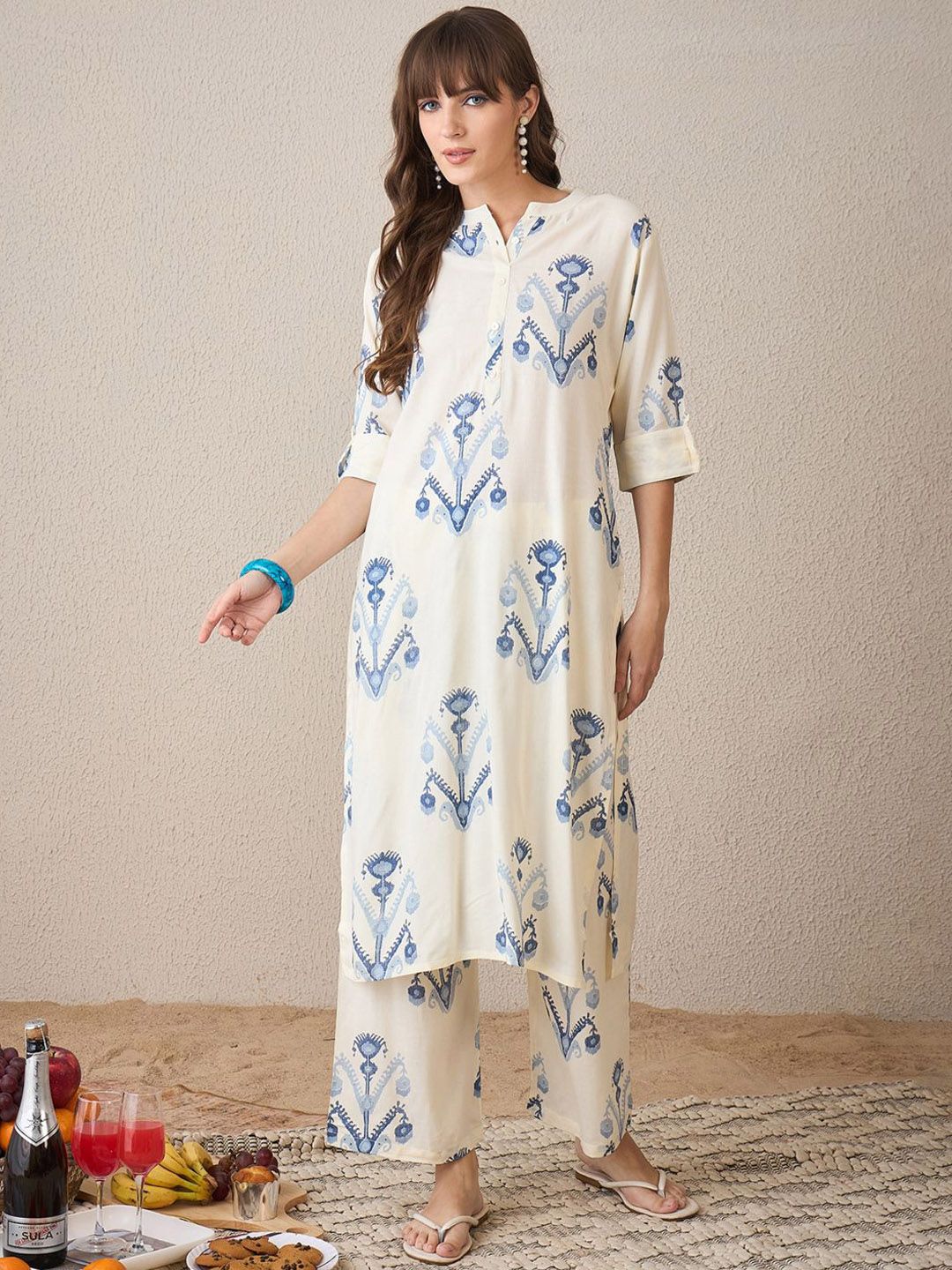 Dhiyona IE Women Printed Regular Kurta with Trousers