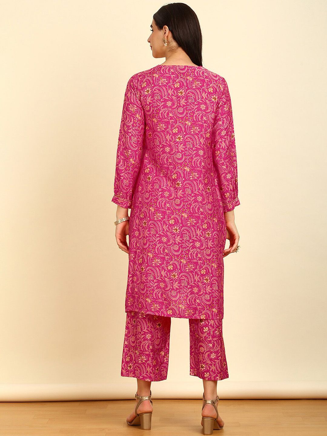 Dhiyona SO Women's Floral Printed Regular Sequinned Kurta with Palazzos