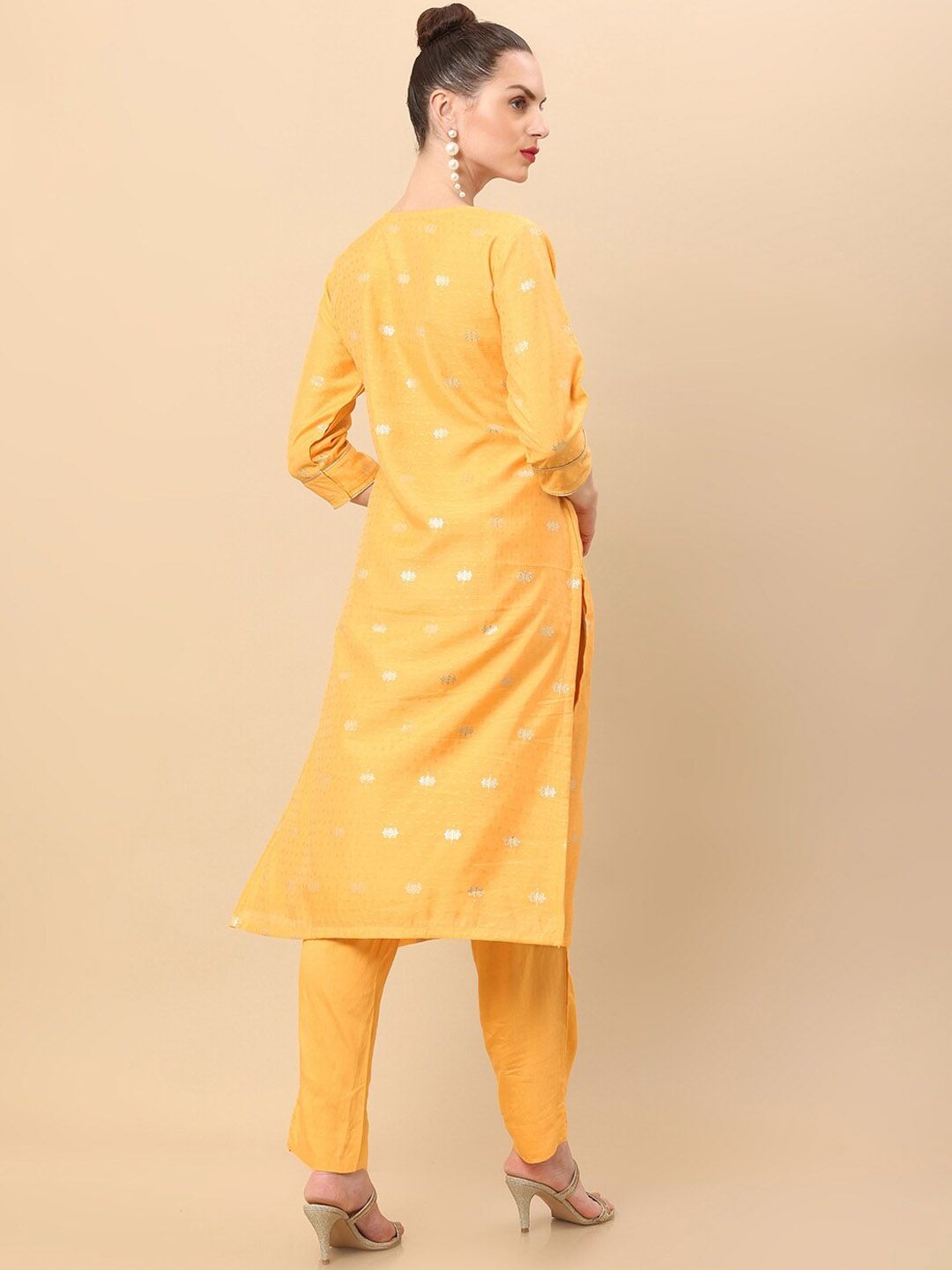 Dhiyona SO Women's Women Yellow Floral Embroidered Thread Work Chanderi Silk Kurta with Trousers