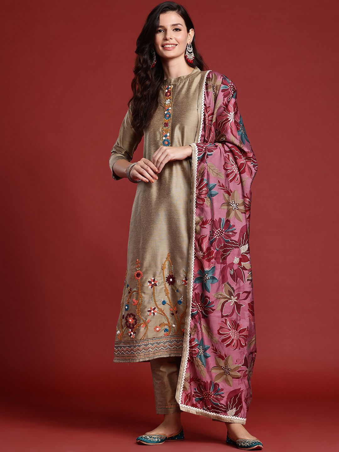 Dhiyona IE Floral Embroidered Thread Work Kurta with Trousers & With Dupatta