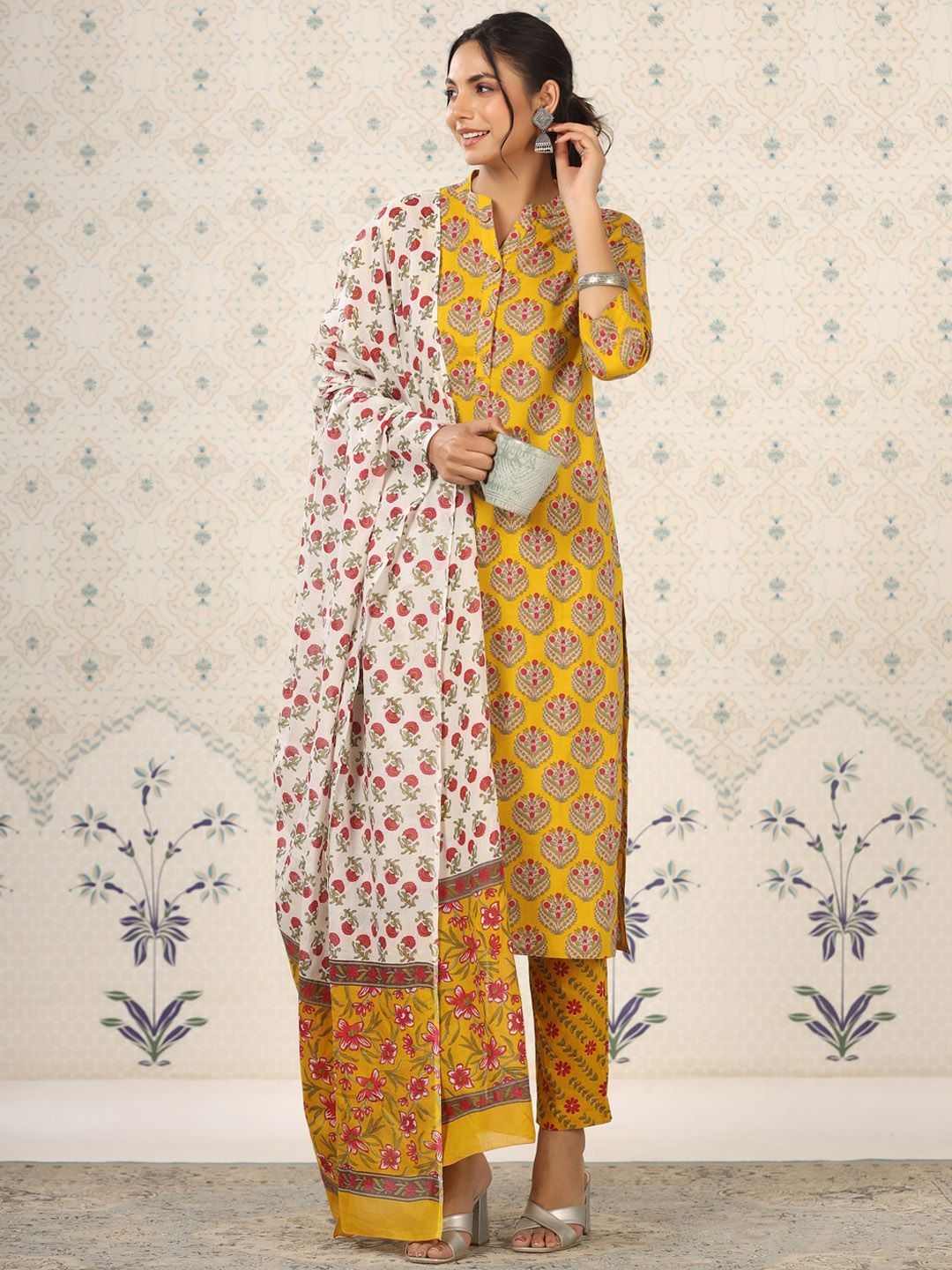 Dhiyona OD Mandarin Collar Floral Printed Regular Pure Cotton Kurta Set