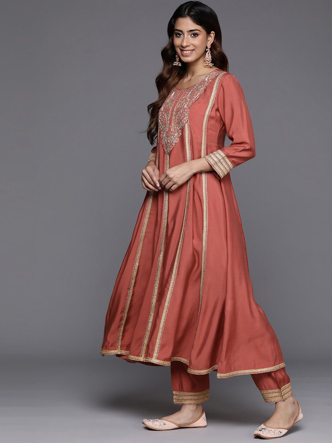 Dhiyona VA Women'sFloral Embroidered Panelled Sequinned Kurta with Trousers & Dupatta