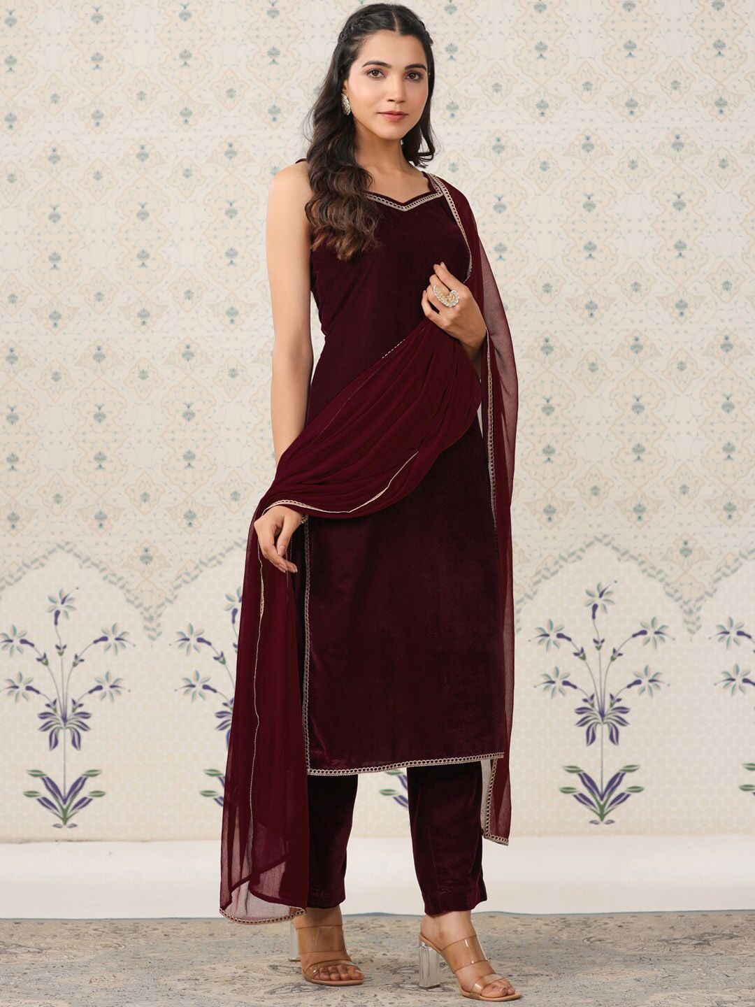 Dhiyona OD Velvet Straight Kurta & Trousers With Dupatta