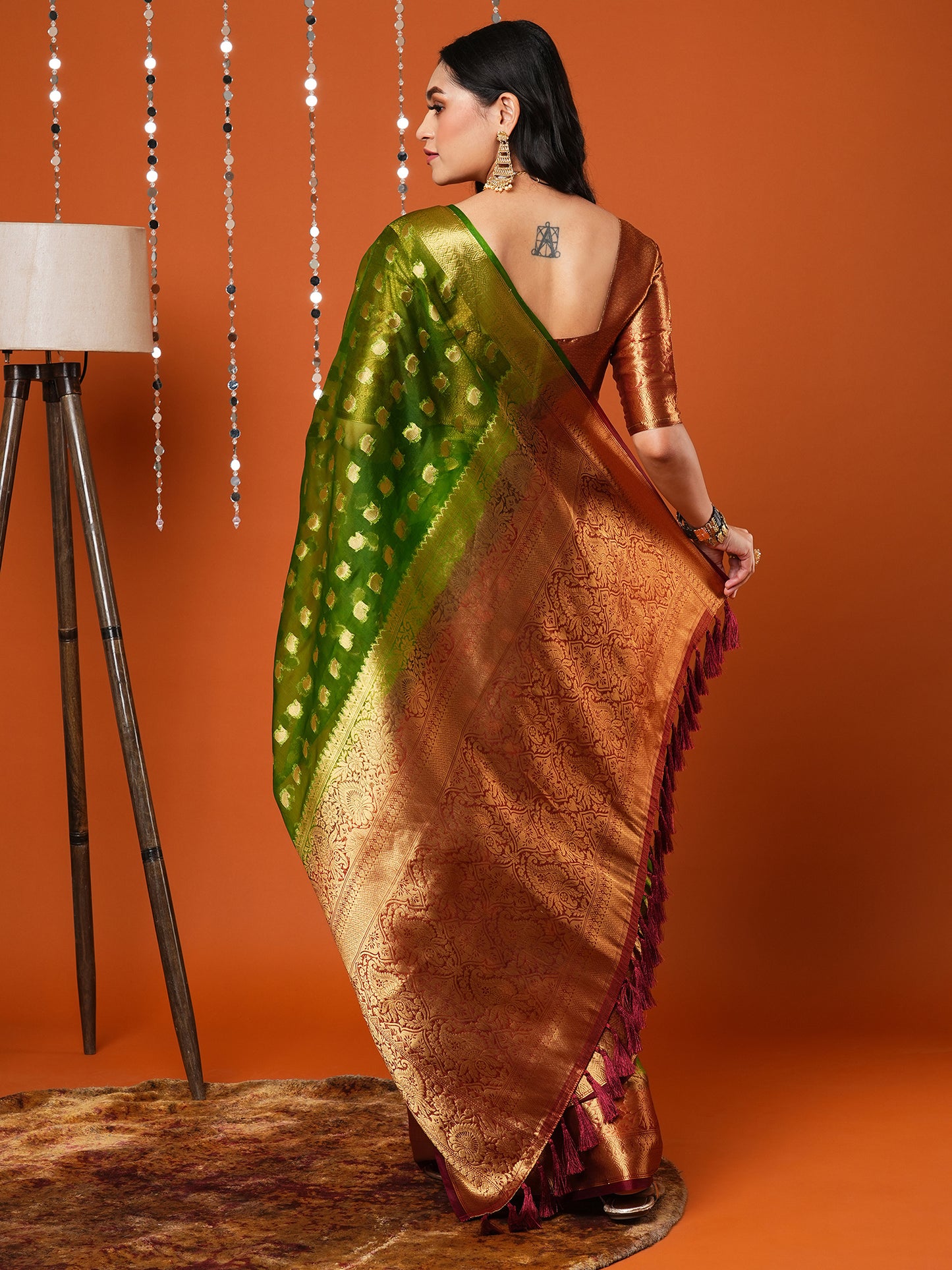 Women's Organza Green Woven Design Designer Saree With Blouse Piece