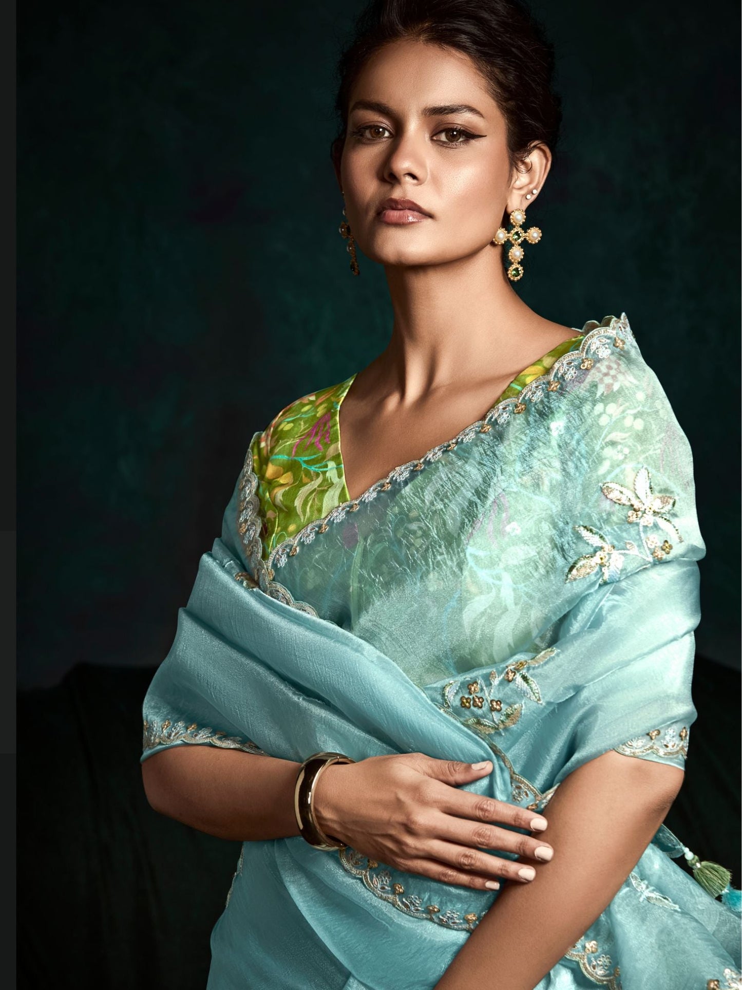 Dhiyona KM Women Ice Blue Designer Organza Saree- A Vision Of Tranquil Beauty