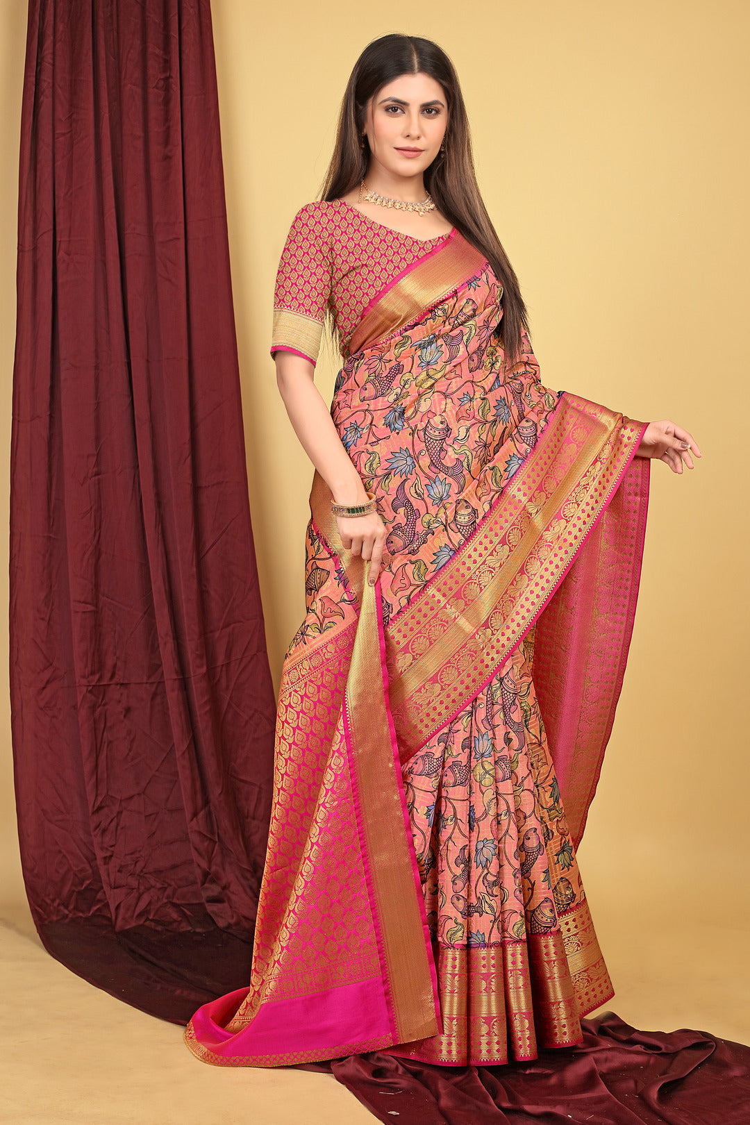Dhiyona GR Women's Pink Kalamkari Silk Saree