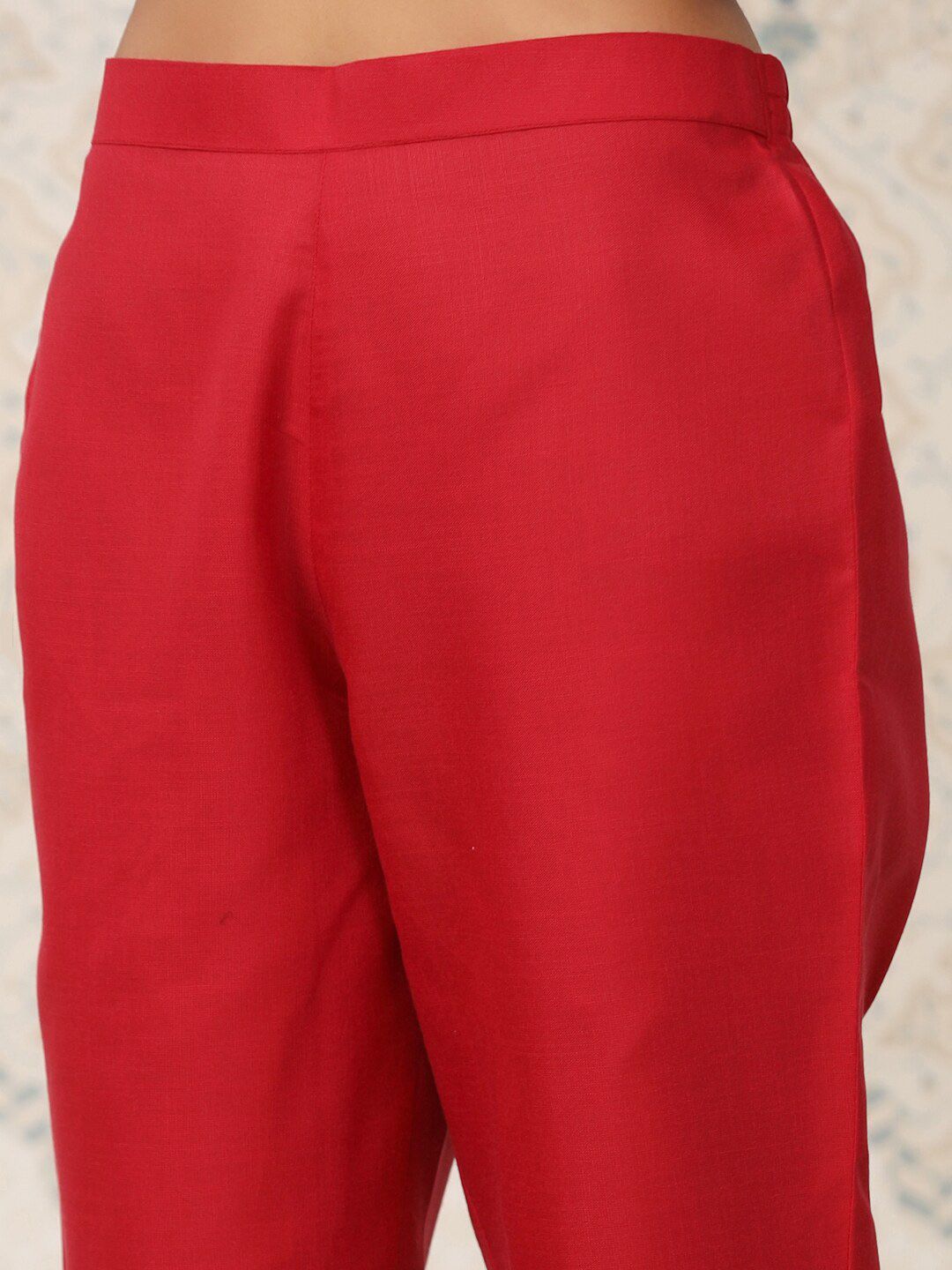 Dhiyona OD Ethnic Motifs Yoke Design Sequinned Kurta with Trousers