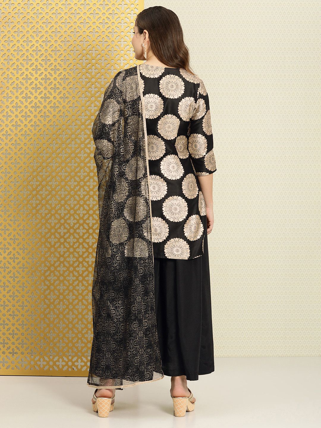 Dhiyona PD Women Women Jashn Ethnic Motifs Kurta & Palazzos With Dupatta