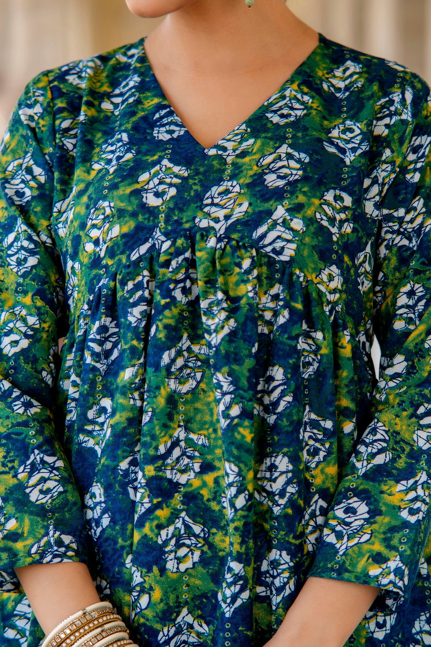 Women Dark Green Printed Viscose Rayon Kurta, Pant And Dupatta Set