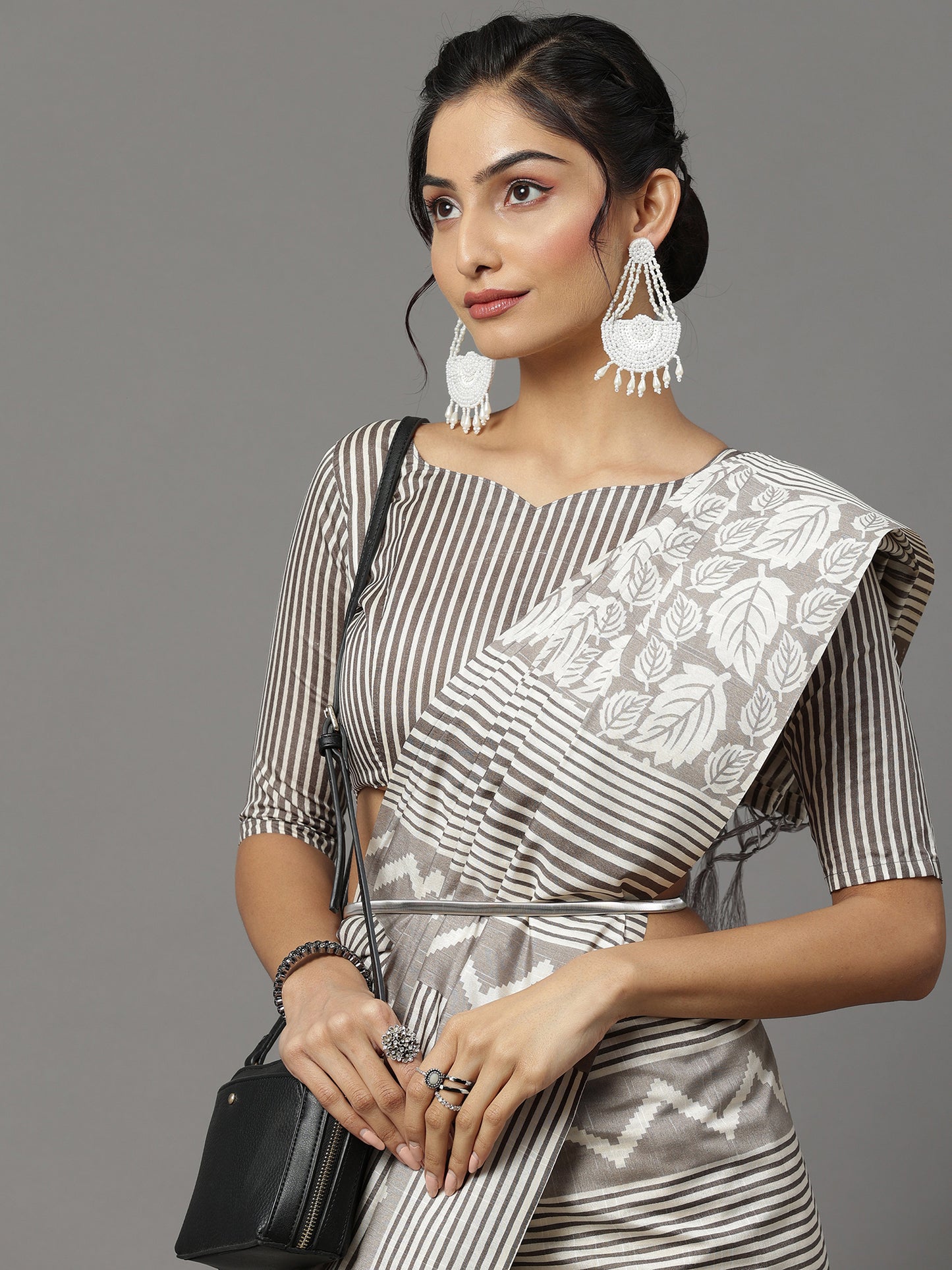 Women's Bhagalpuri Silk Grey Printed Designer Saree With Blouse Piece