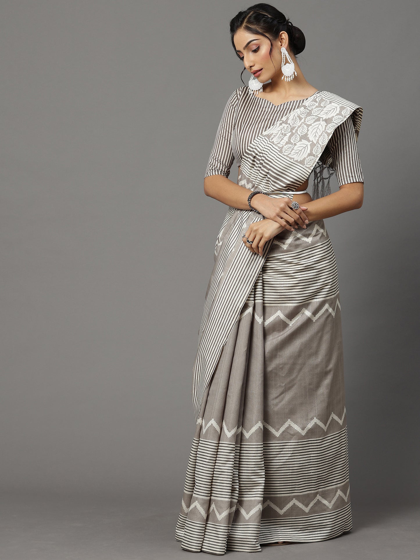 Women's Bhagalpuri Silk Grey Printed Designer Saree With Blouse Piece