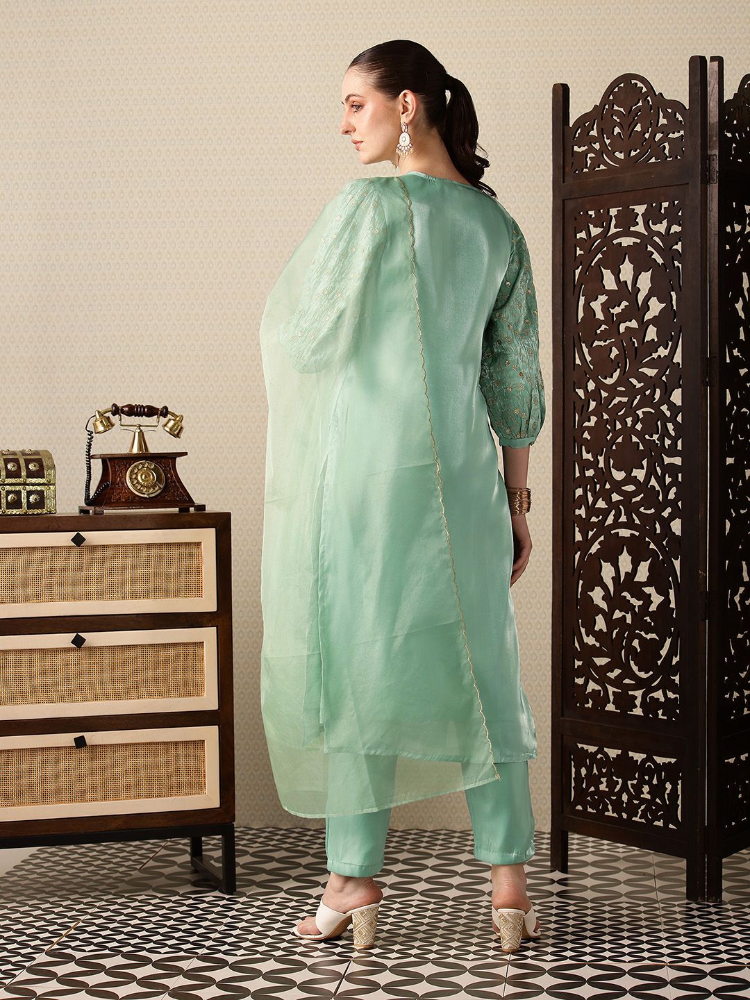 Dhiyona PD Women Floral Embroidered Jashn Kurta with Trousers & Dupatta