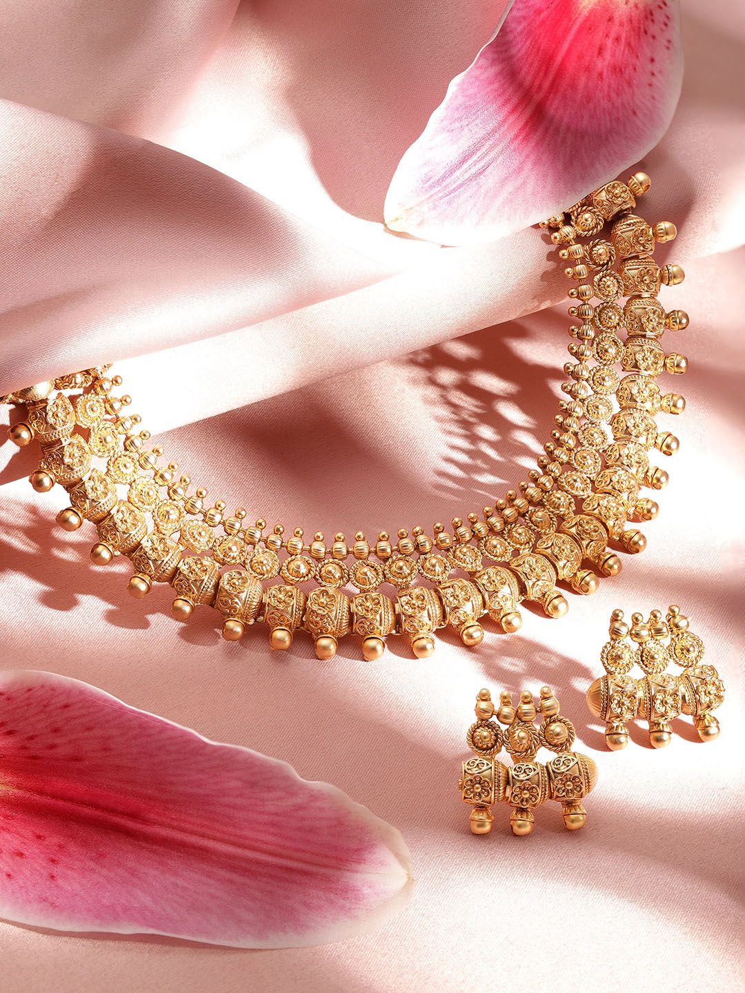 Dhiyona RJ Women's 22K Gold-Plated Traditional Handcrafted Jewellery Set with Intricate Detailing