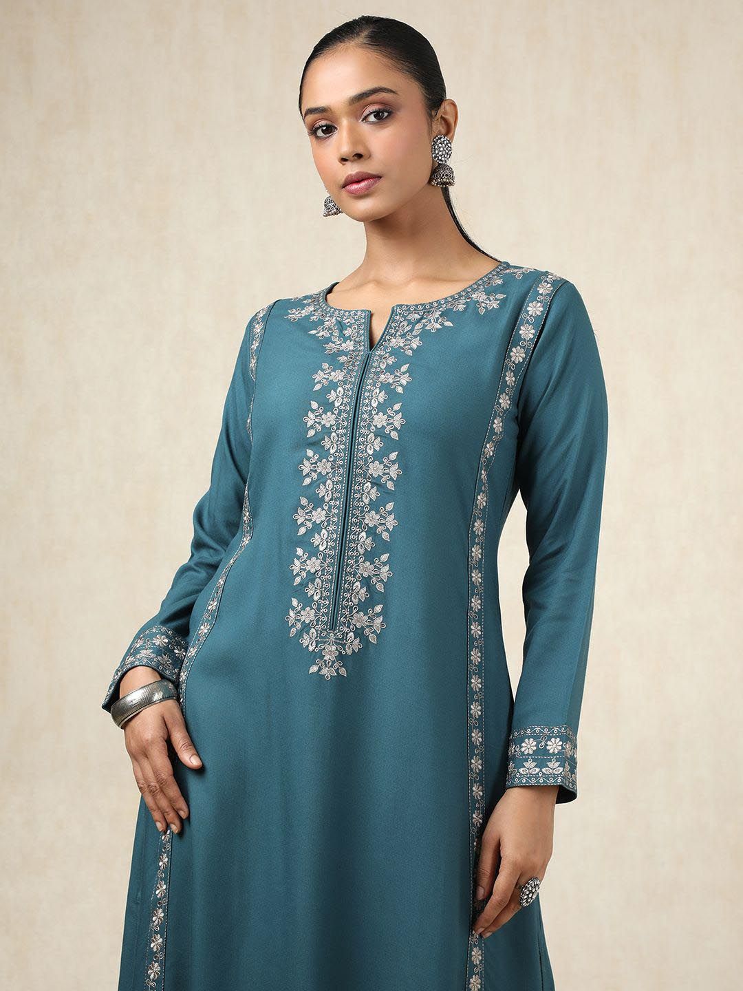 Dhiyona SO Women's Floral Embroidered Thread Work Notch Neck A-Line Kurta With Palazzos