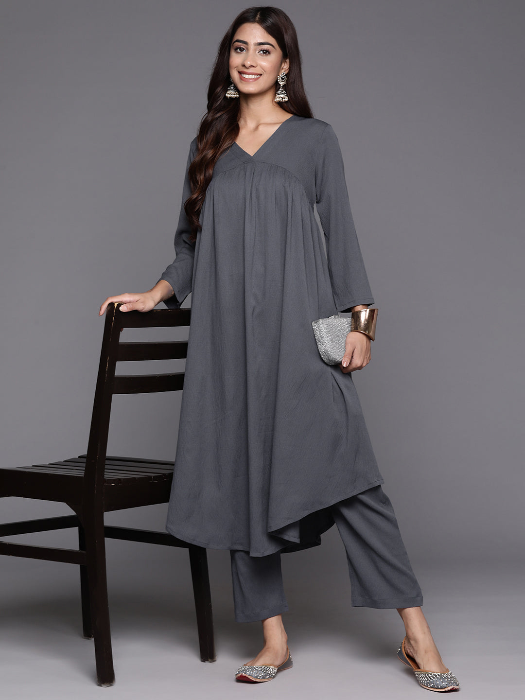 Dhiyona VR Women's Grey Empire Gathered Details A-Line Kurta Paired With Tonal Bottom