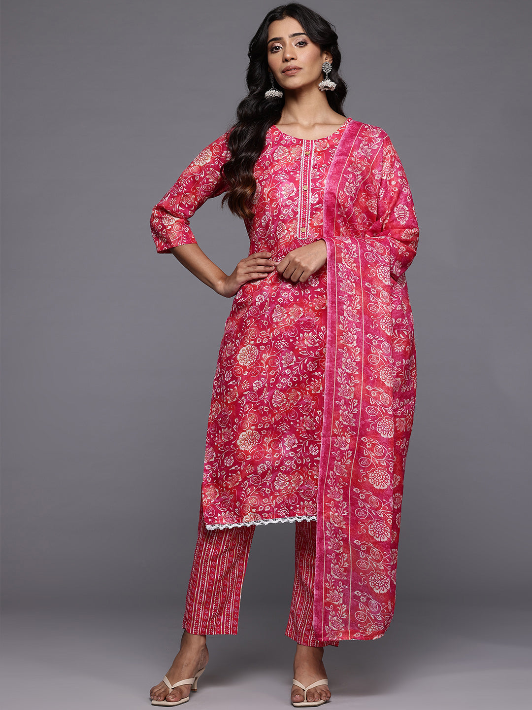 Dhiyona VR Women's Floral Jaipuri Printed Lace Detaled Kurta Set With Dupatta