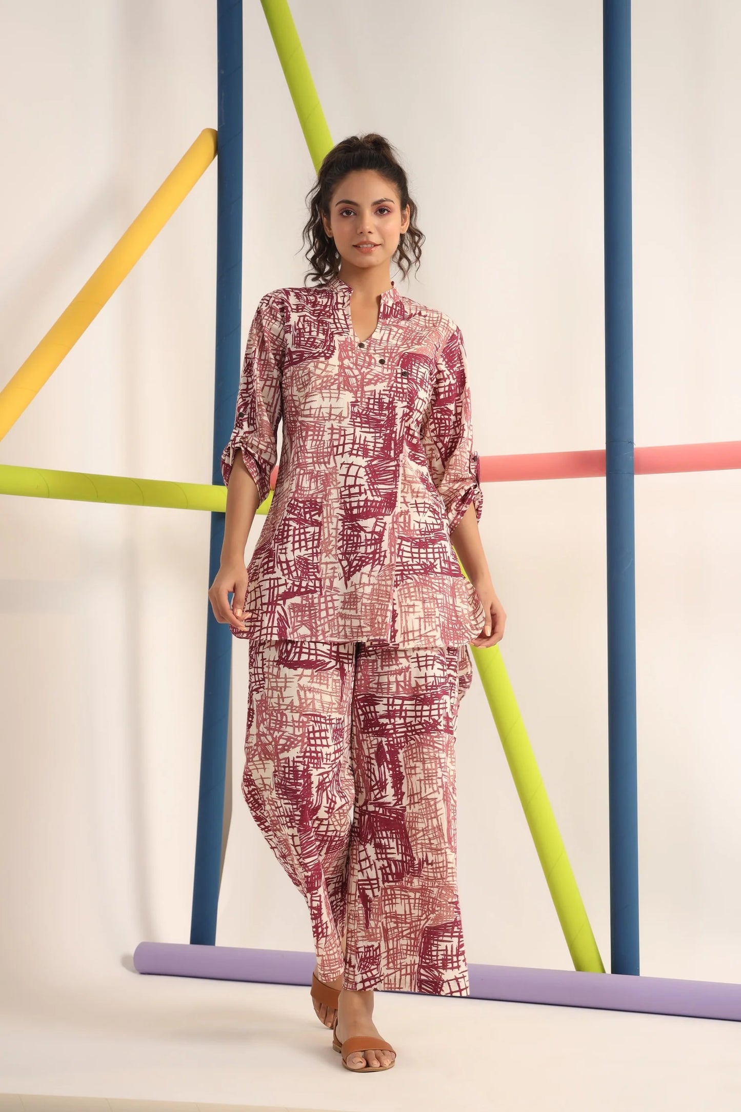 Women Maroon Mandrain Collar Kurta And Pant Set