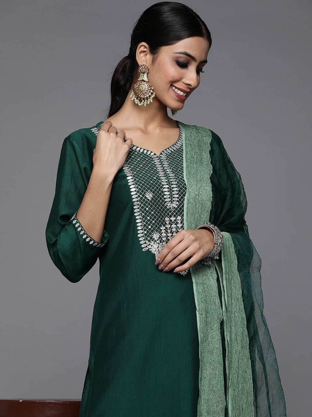 Dhiyona VR Women's Green Embroidered Kurta Paired With Tonal Trouser And Dupatta