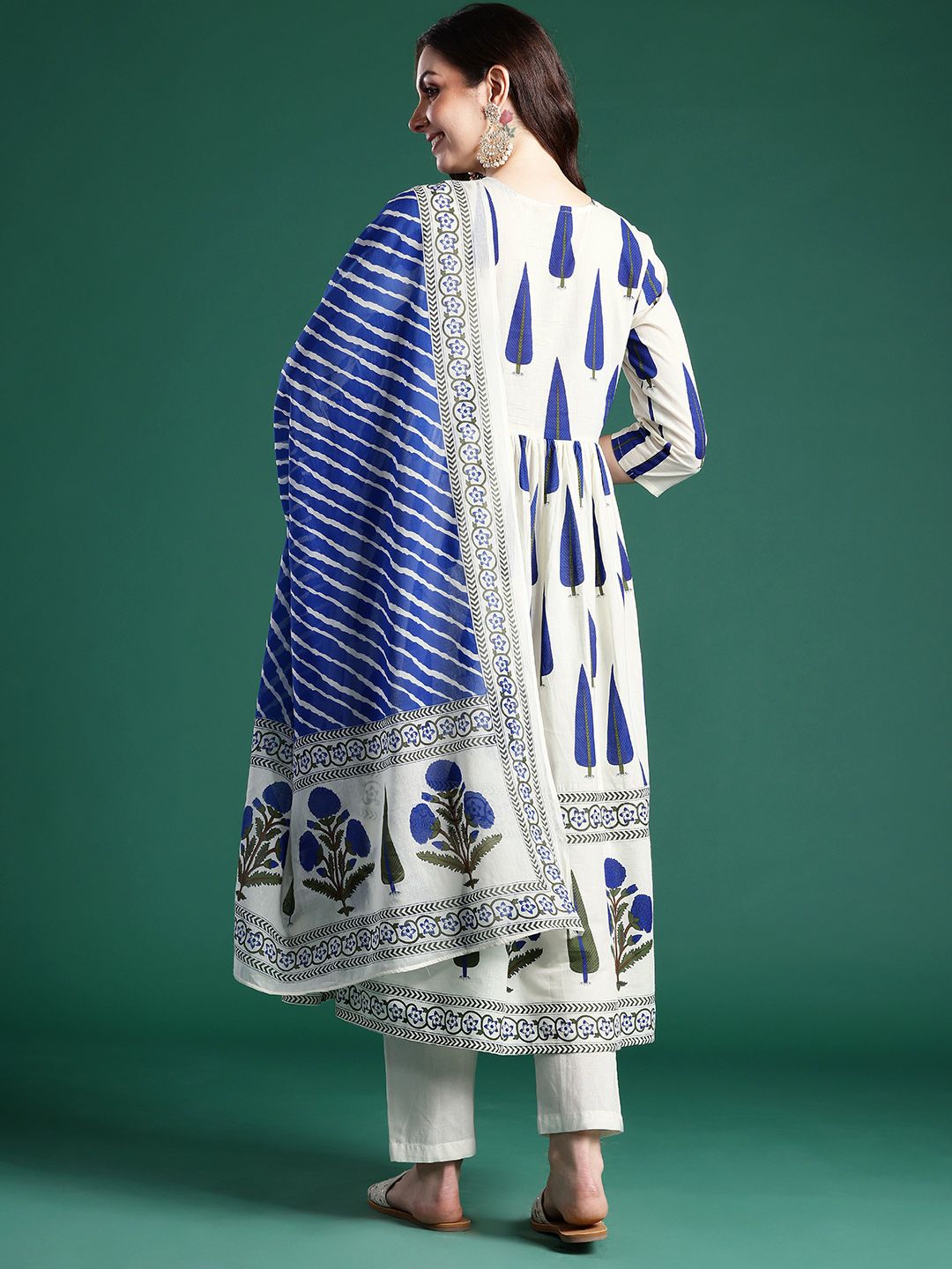 Ethnic Motifs Printed Angrakha Pure Cotton Kurta with Trousers & Dupatta