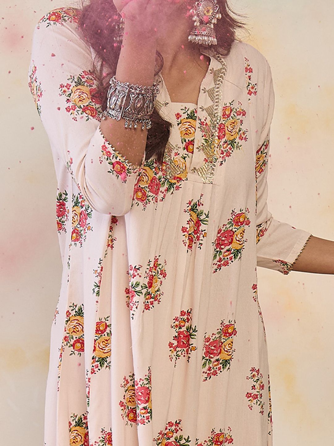 Dhiyona IE Women Floral Printed Floral Kurta