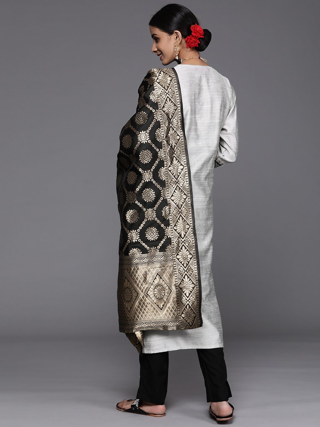 Dhiyona VA Women's Grey & Black Kurta with Trousers & Dupatta