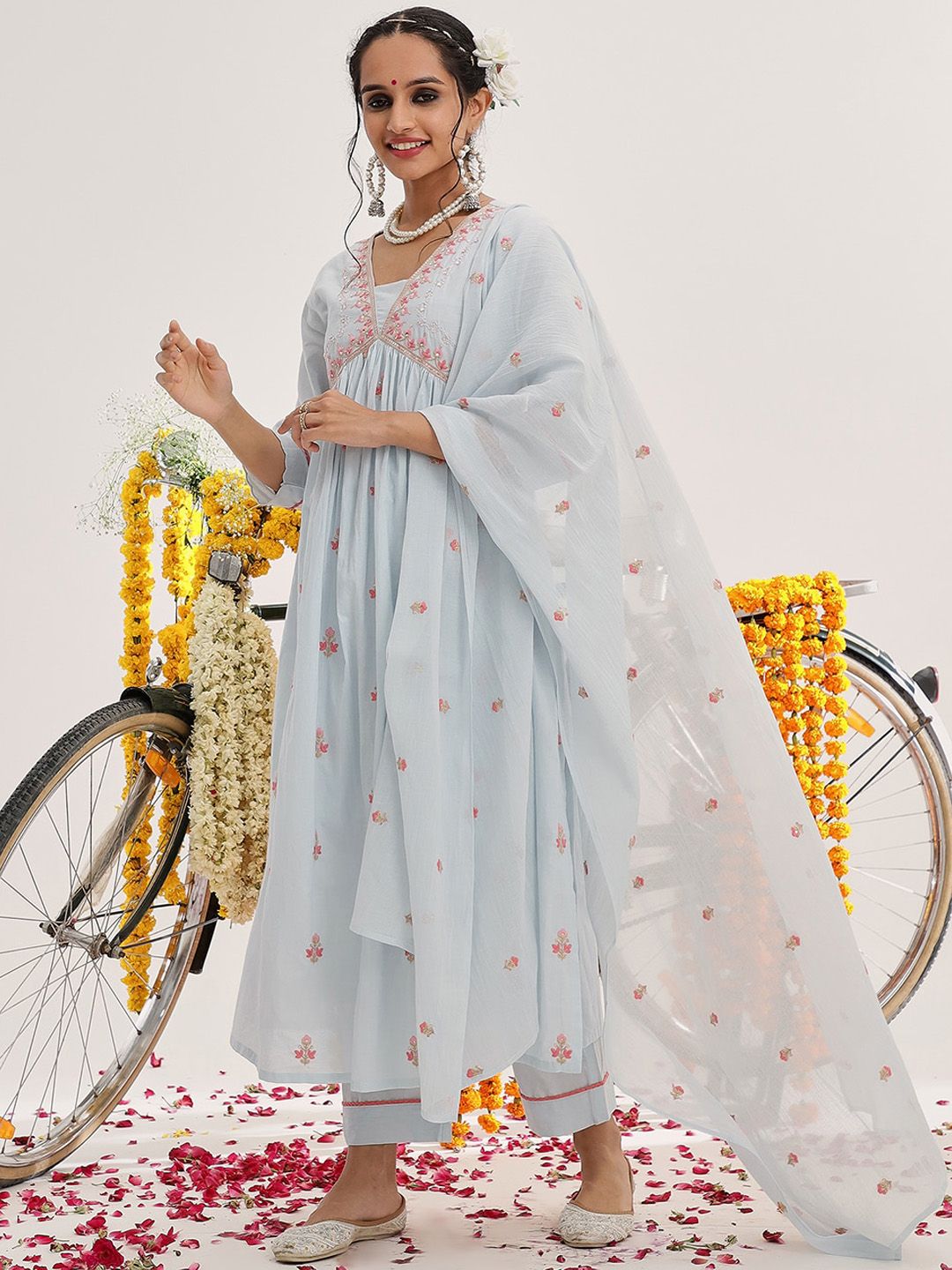 Dhiyona VA Women'sFloral Embroidered Empire Sequinned Pure Cotton Kurta & Trousers With Dupatta