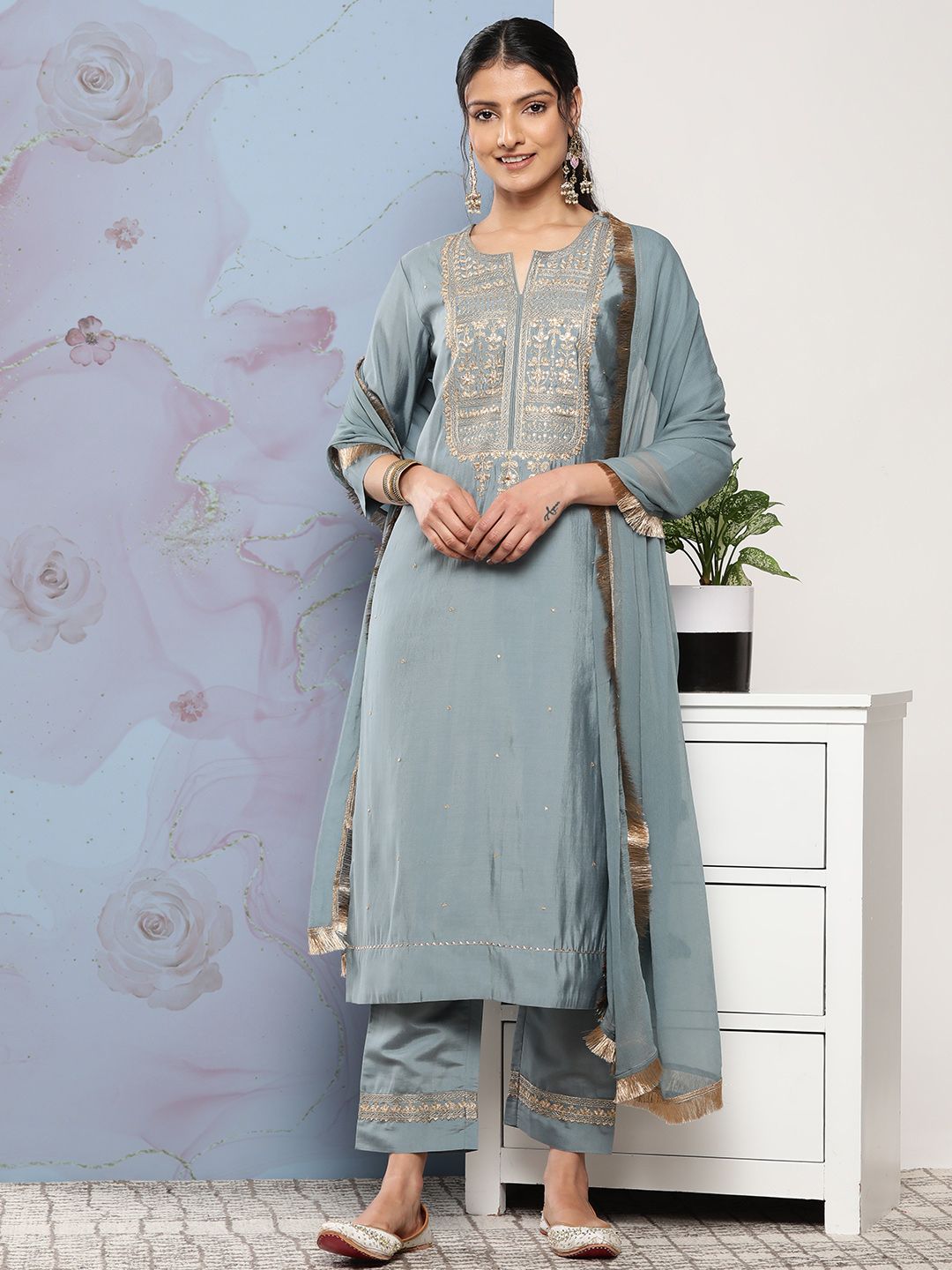 Dhiyona VA Women's Grey Ethnic Motifs Gotta Patti Kurta with Trousers & With Dupatta