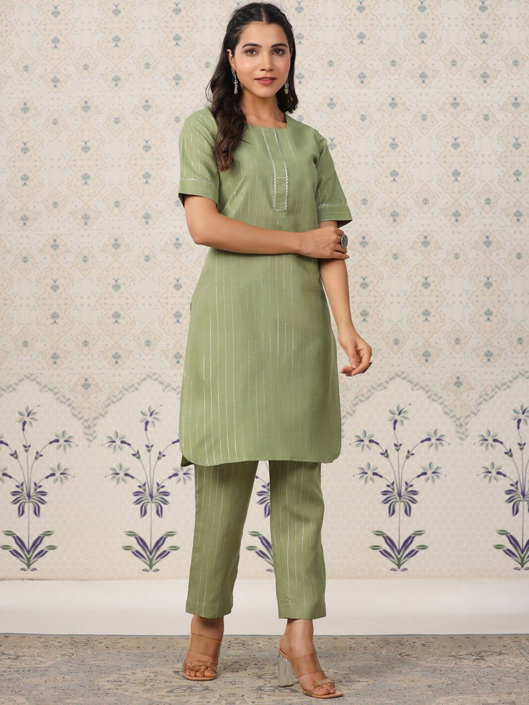 Dhiyona OD Striped Regular Gotta Patti Kurta With Trousers