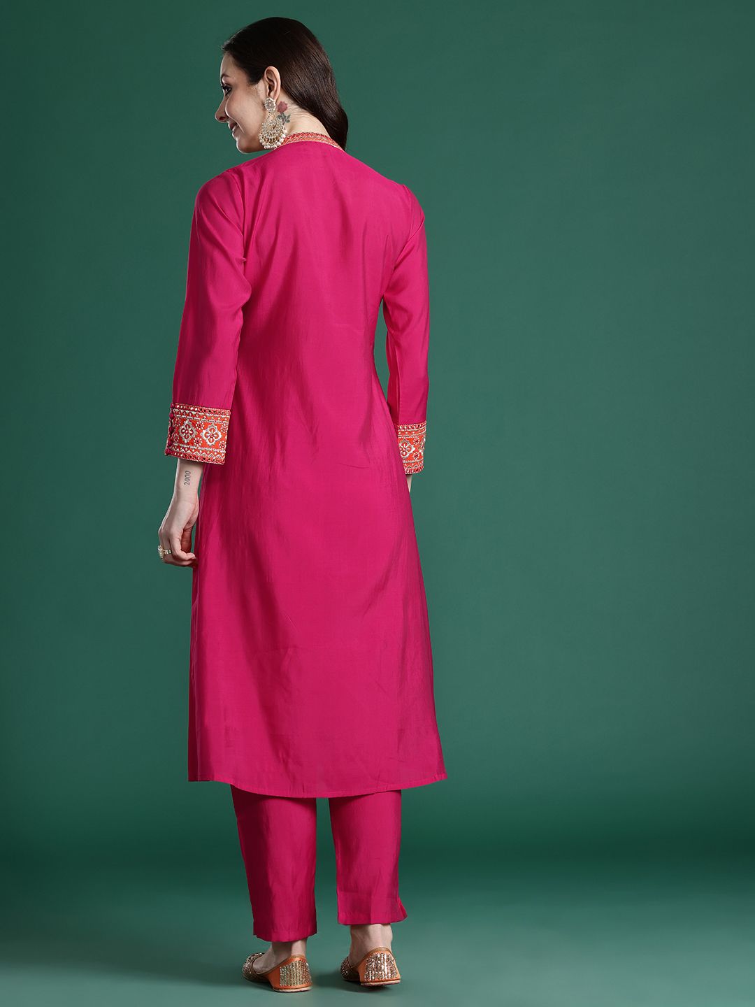 Dhiyona IE Women Ethnic Motifs Embroidered Pleated Mirror Work Kurta with Trousers
