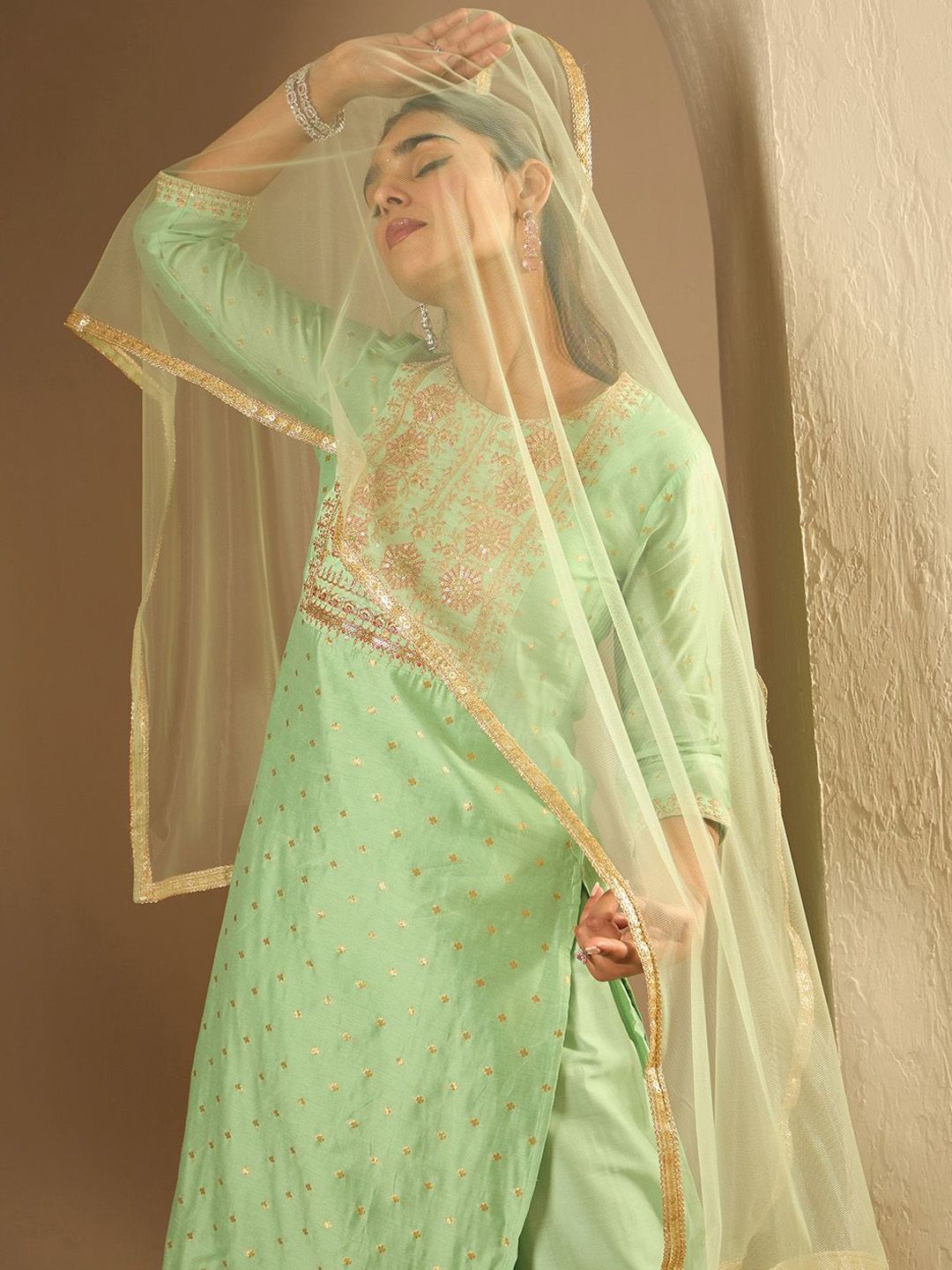 Dhiyona IE Floral Embroidered Chanderi Silk Straight Kurta With Trousers & Dupatta