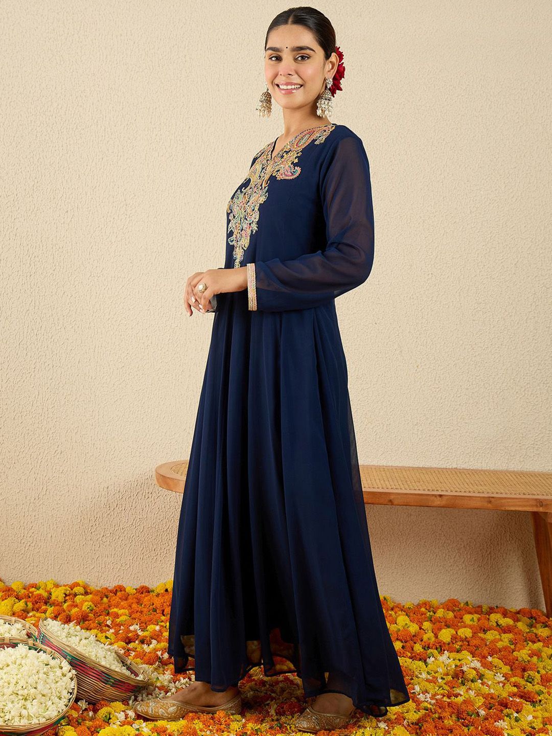 Dhiyona IE Embroidered V-Neck A-Line Tunic With Trousers Co-Ords